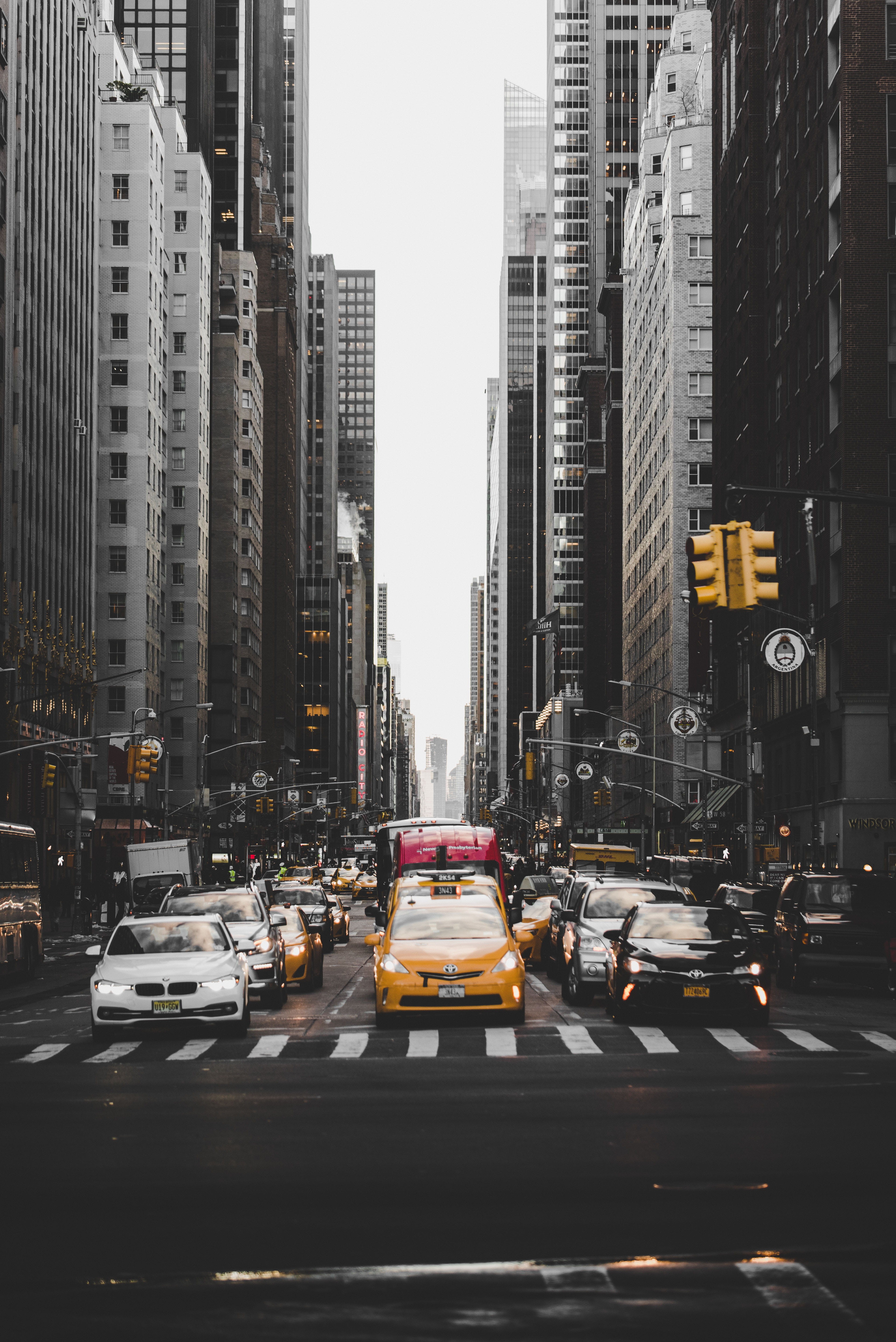 traffic, crosswalk, architecture, 5K, no people, outdoors, buildings, taxi, land vehicle, road, city street, street, motor vehicle, transportation, office building exterior, Phone HD Wallpaper