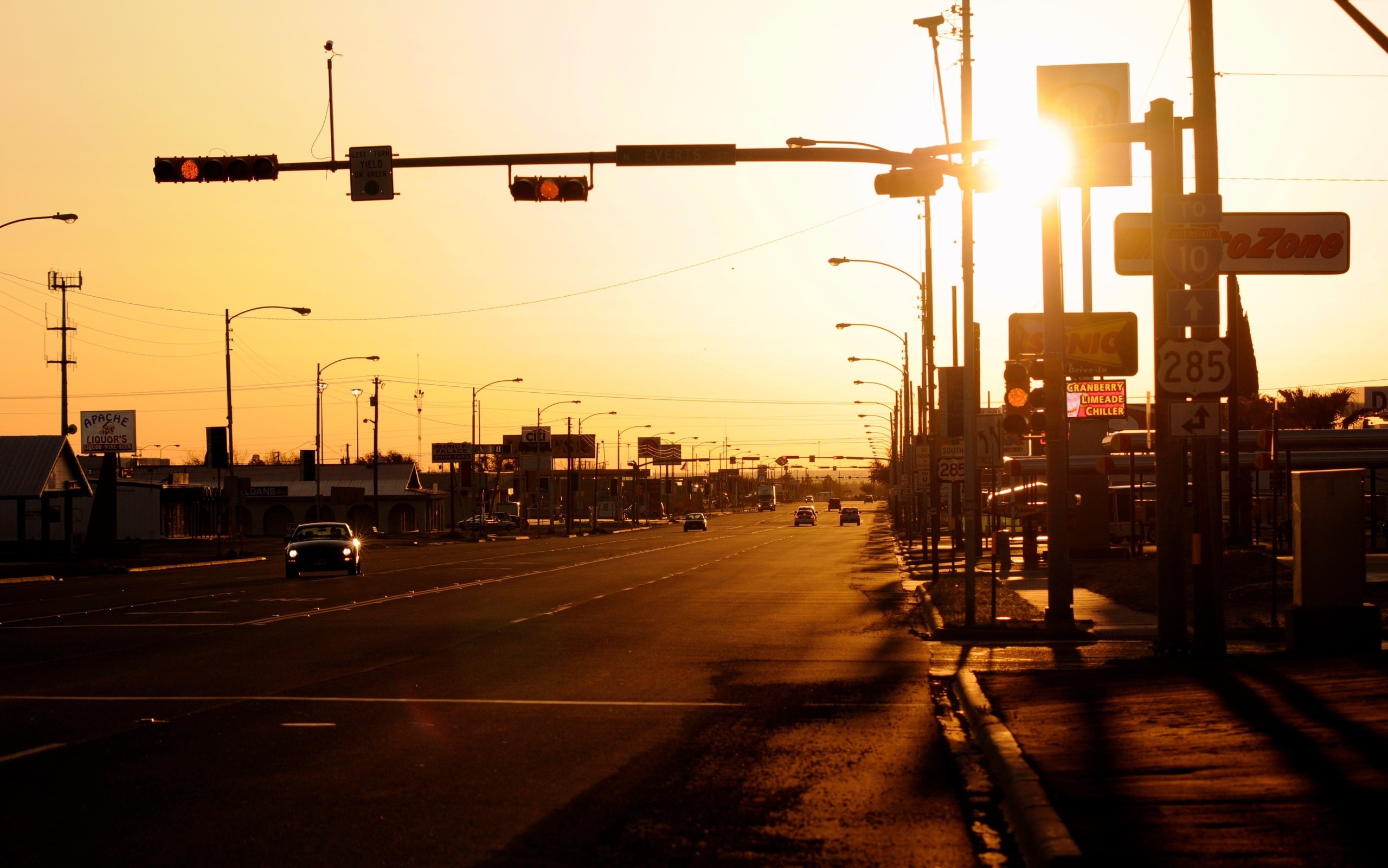 stoplight, traffic, cityscape, 2K, black, intersection, light, lights, hd, HD Wallpaper