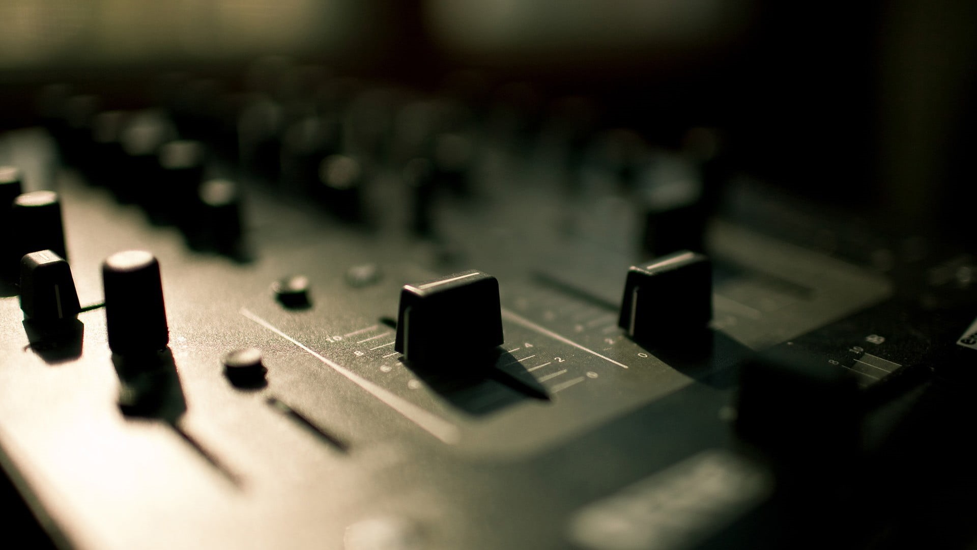 indoors, 1080P, rock music, close-up, mixer, arts culture and entertainment, communication, electronics industry, electrical equipment, sound recording equipment, HD Wallpaper