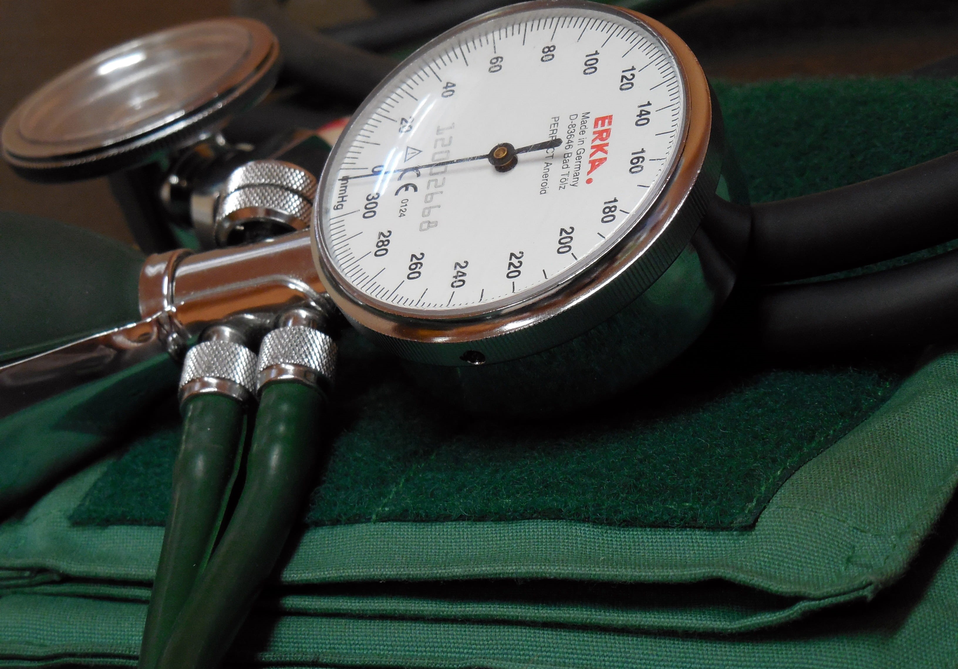 healthy lifestyle, circuit, pressure gauge, gauge, 2K, transportation, blood Pressure Gauge, stethoscope, indoors, meter - instrument of measurement, hospital, HD Wallpaper