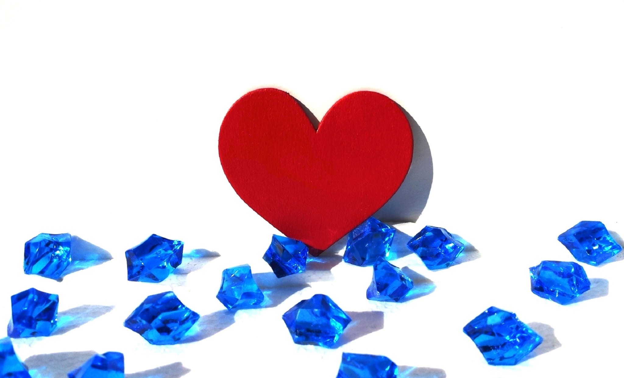shape, candy heart, lovely, celebratory, couple, emotion, Love, heart Shape, color, red, matrimony, Mother, two, happy, Mom, date, affection, still life, HD Wallpaper