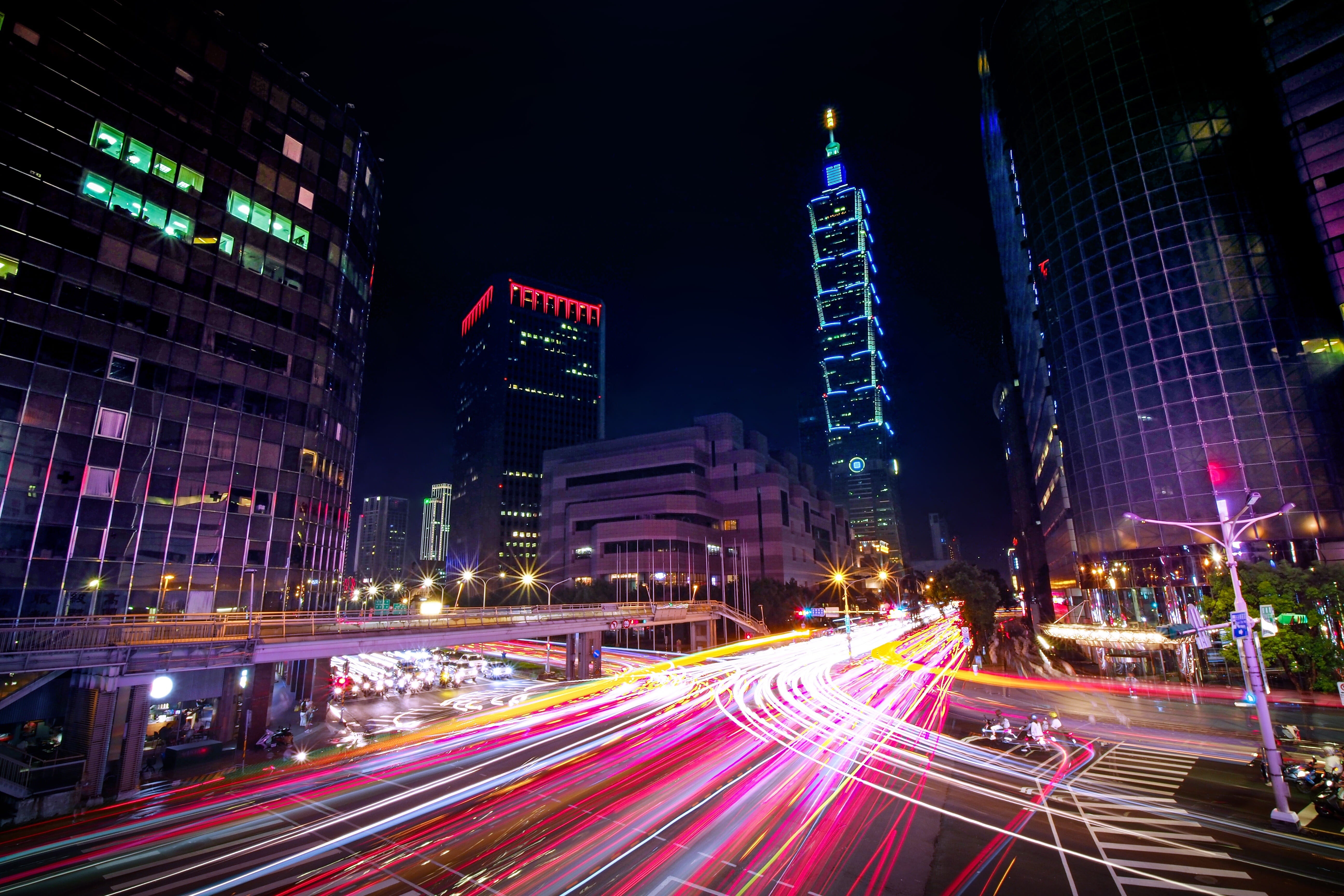 financial district, modern, taipei 101, speed, taiwan, xianggang, light trail, city life, taipei, city street, building exterior, built structure, light, HD Wallpaper