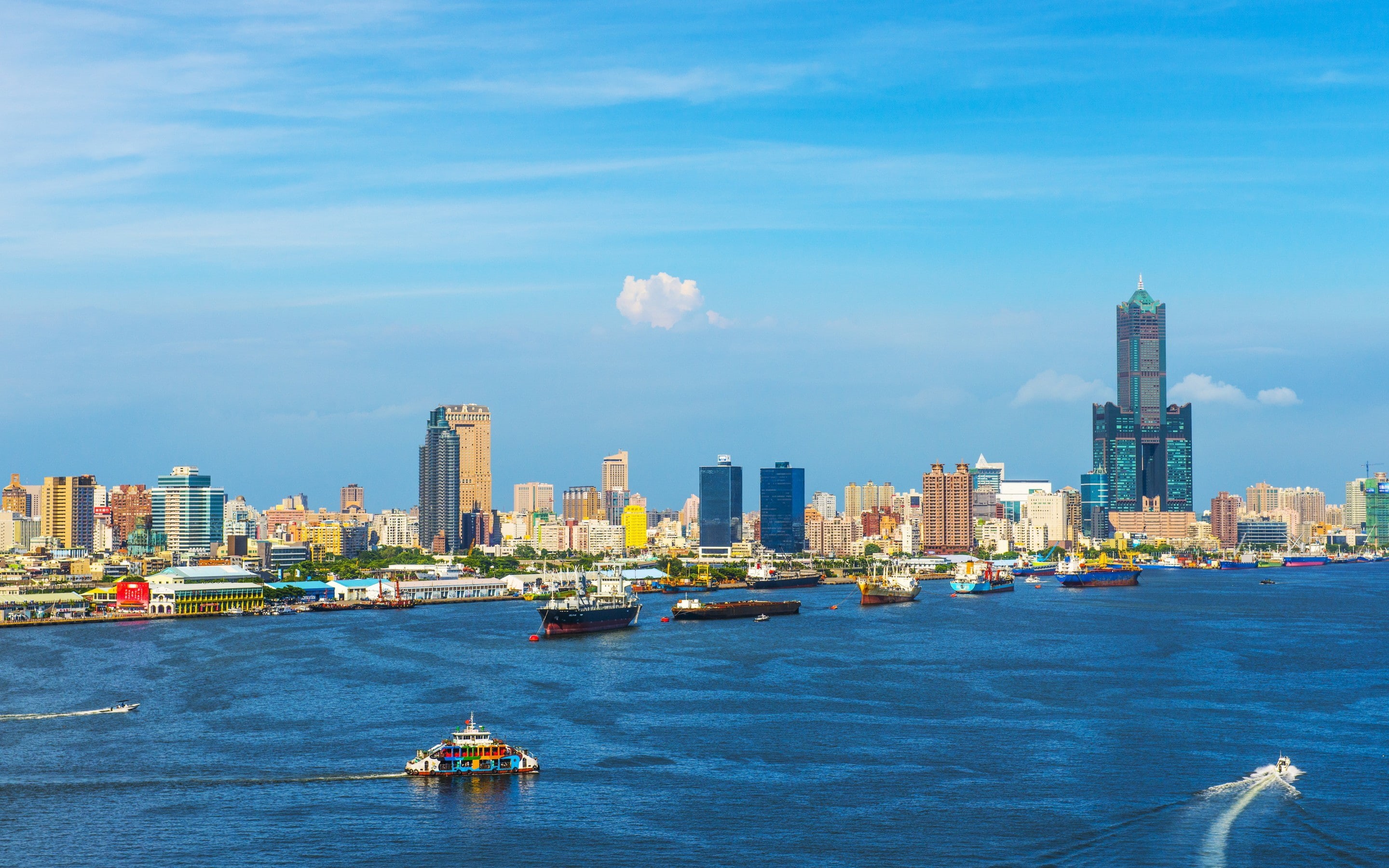 coast, city, ships, Buildings, 2K, cargo ship, Sea, kaohsiung, China, sky, Nature, Taiwan, port, HD Wallpaper