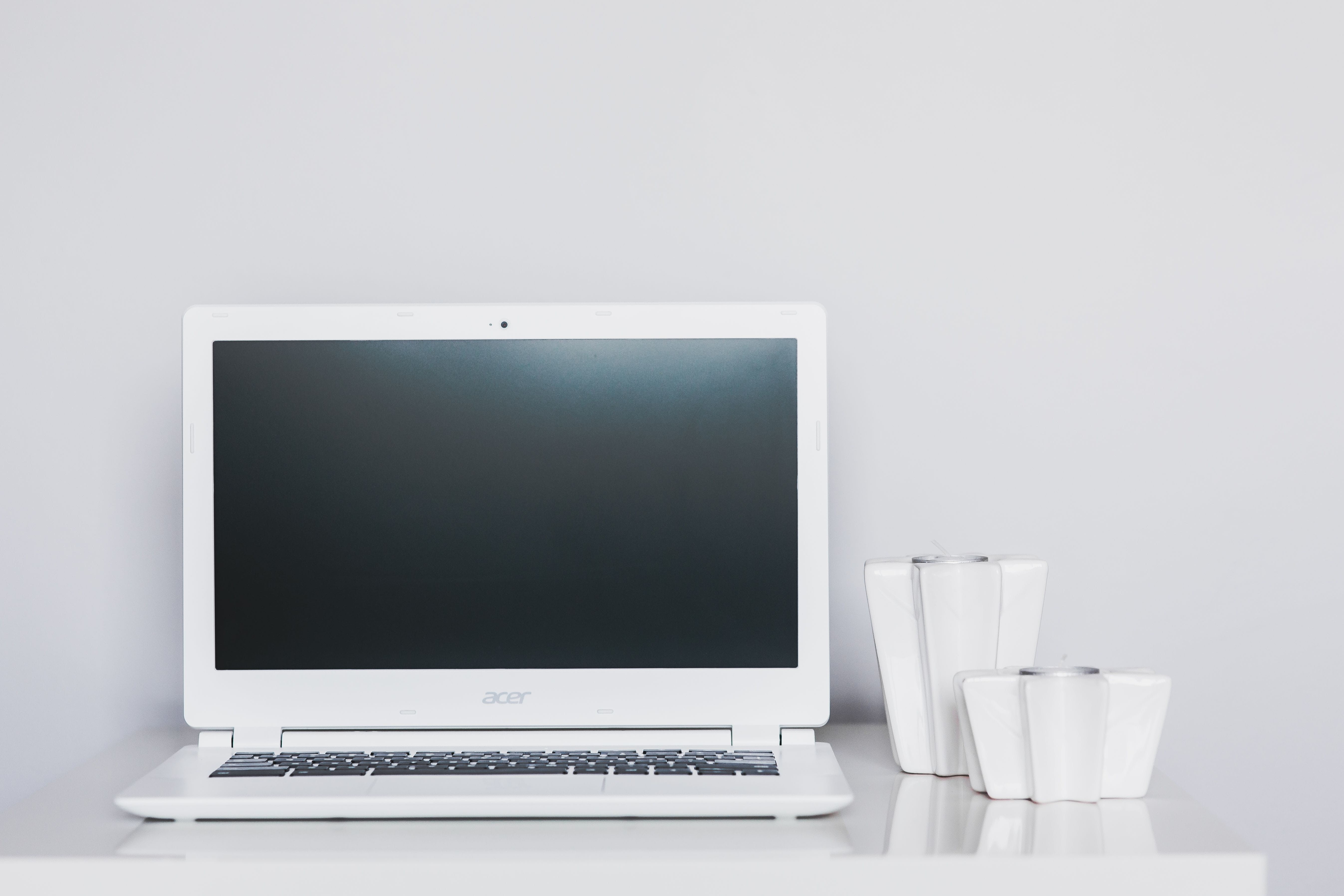 5K, white color, business, flat screen, studio shot, technology, computer Monitor, notebook, connection, place of Work, no People, cell phone, pC, office, HD Wallpaper