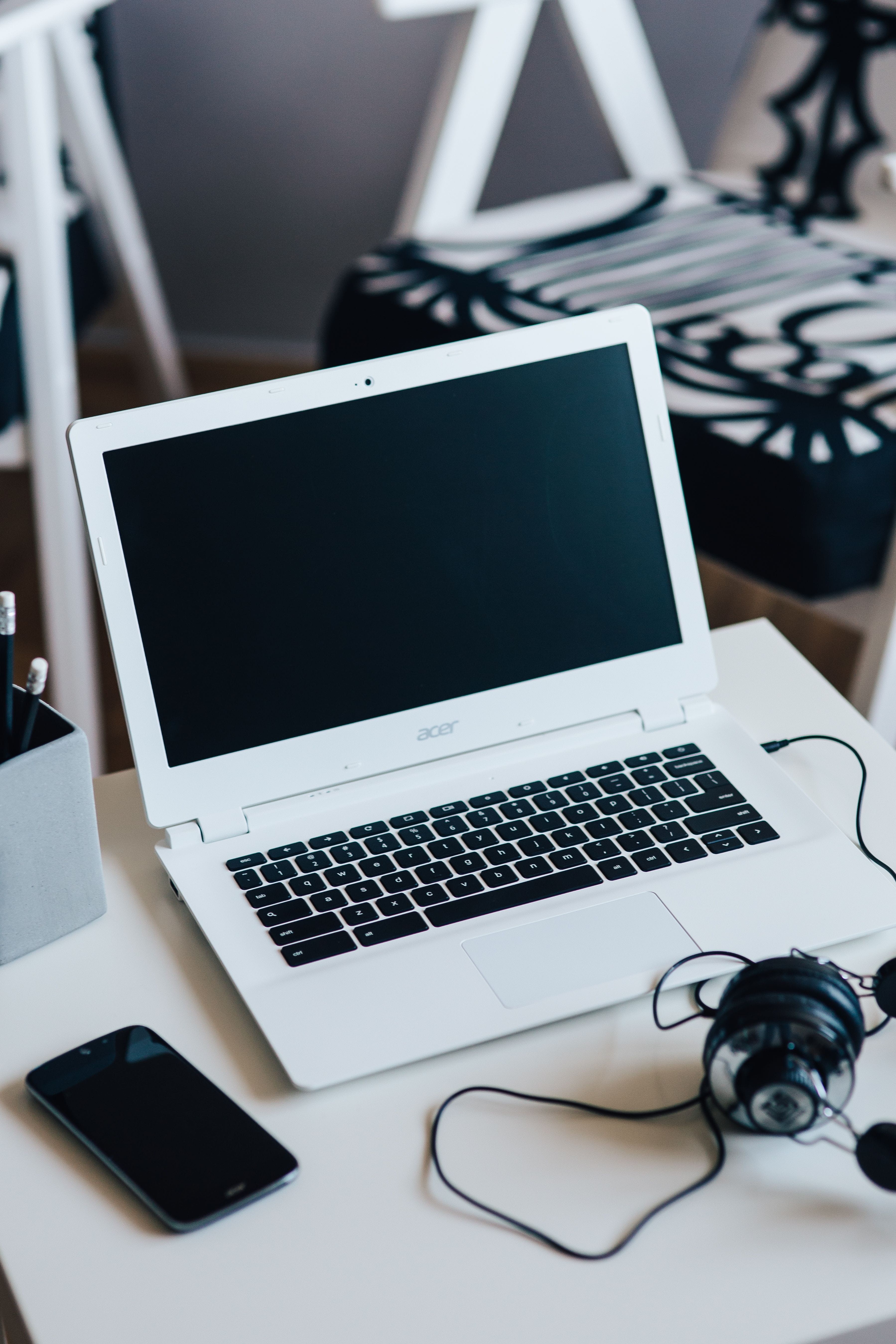 portable information device, 5K, connection, cell phone, high angle view, headphones, black color, wireless technology, acer, notebook, computer Mouse, Phone HD Wallpaper