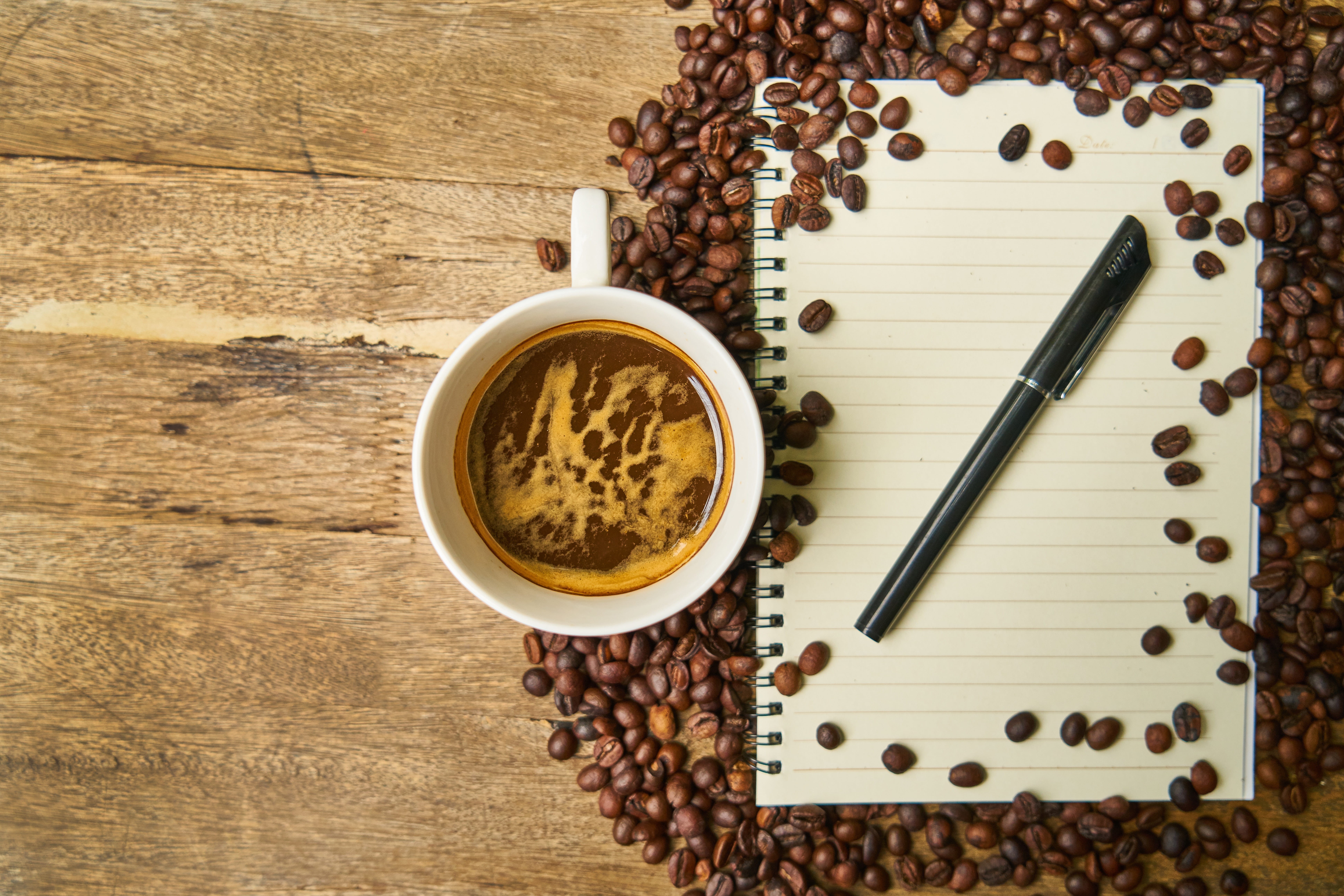 coffee bean, mug, no people, wood-fibre boards, beautiful, breakfast, notebook, food, macro, work, 8K, coffee, seed, course, healthy food, liquid, cafe, HD Wallpaper