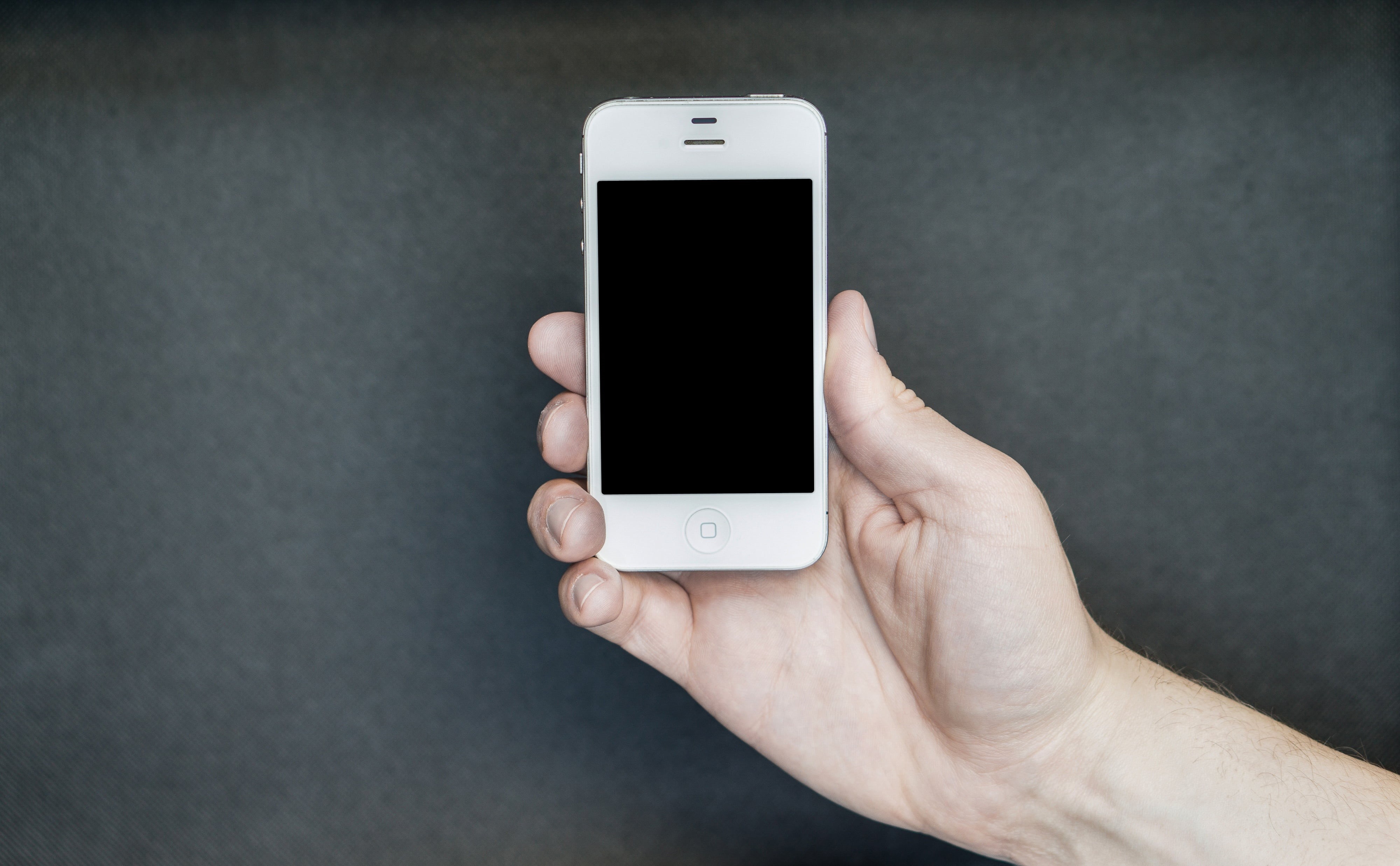 technology, smartphone, one person, blank, call, connection, copyspace, human body part, communication, portable computers, hand, smart phone, finger, indoors, HD Wallpaper
