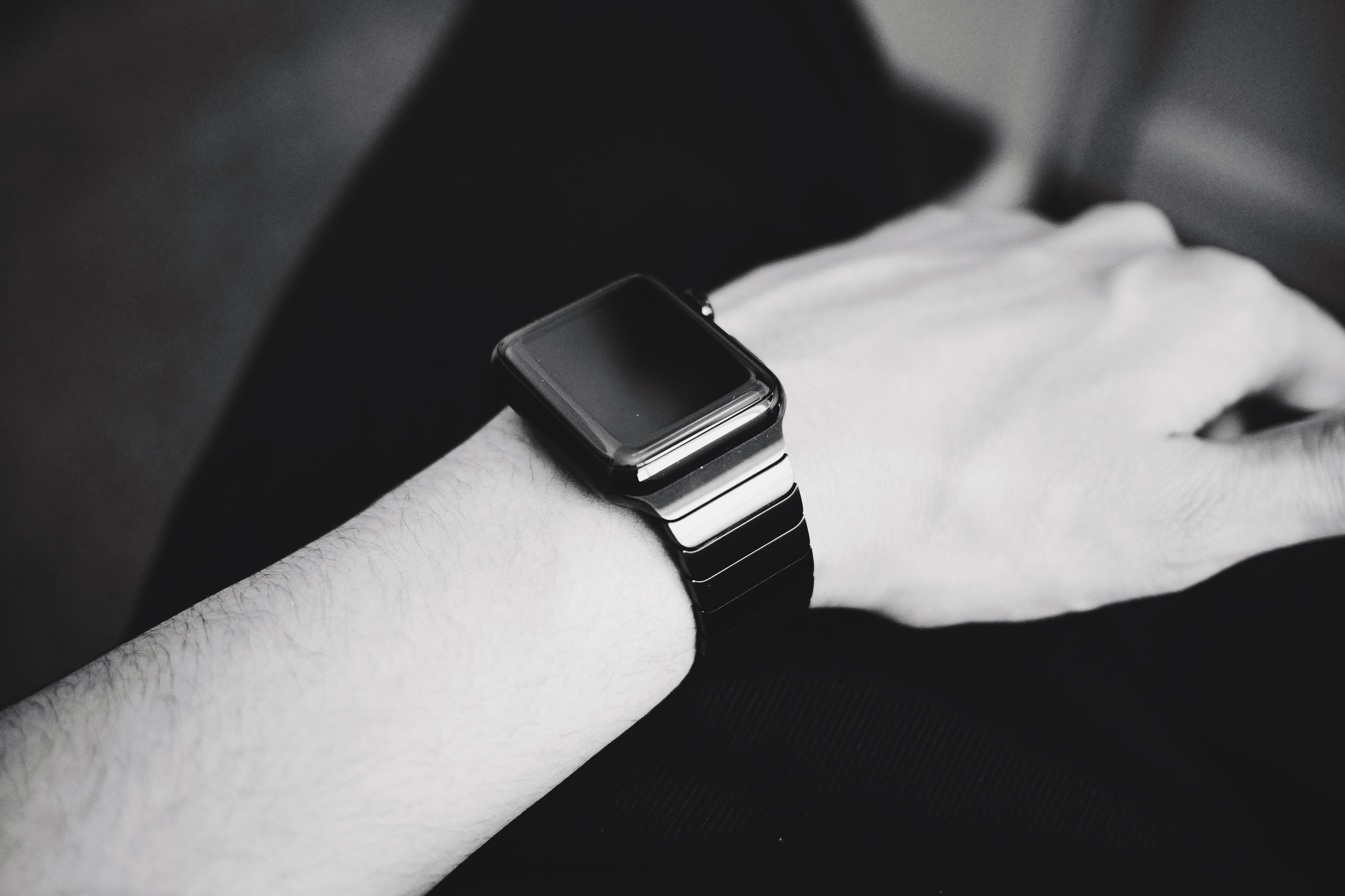 apple Watch, jewelry, pc, set, wristwatch, device, focus on foreground, mobile device, network, web, holding, app, close-up, body part, flat, one person, HD Wallpaper
