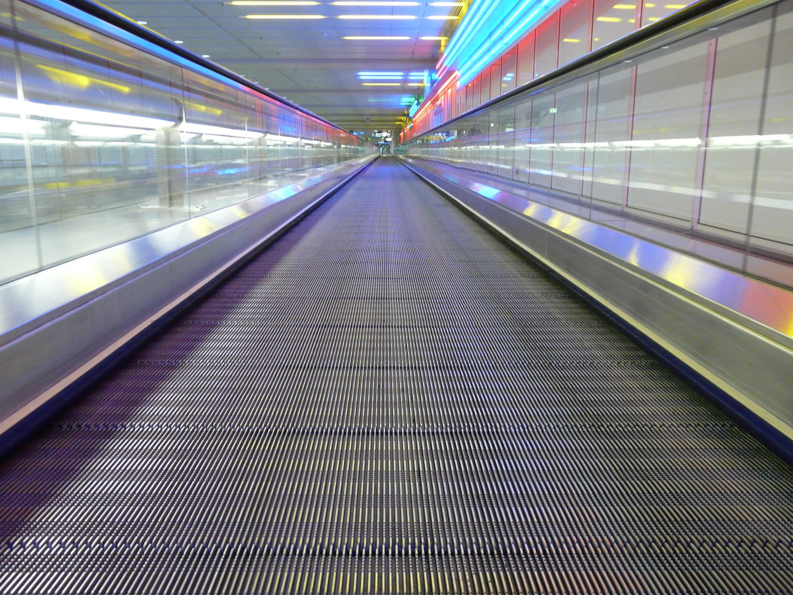 indoors, futuristic, movement, transport, escalator, rolling pavement, station, moving walkway, transportation, built structure, long, motion, direction, HD Wallpaper