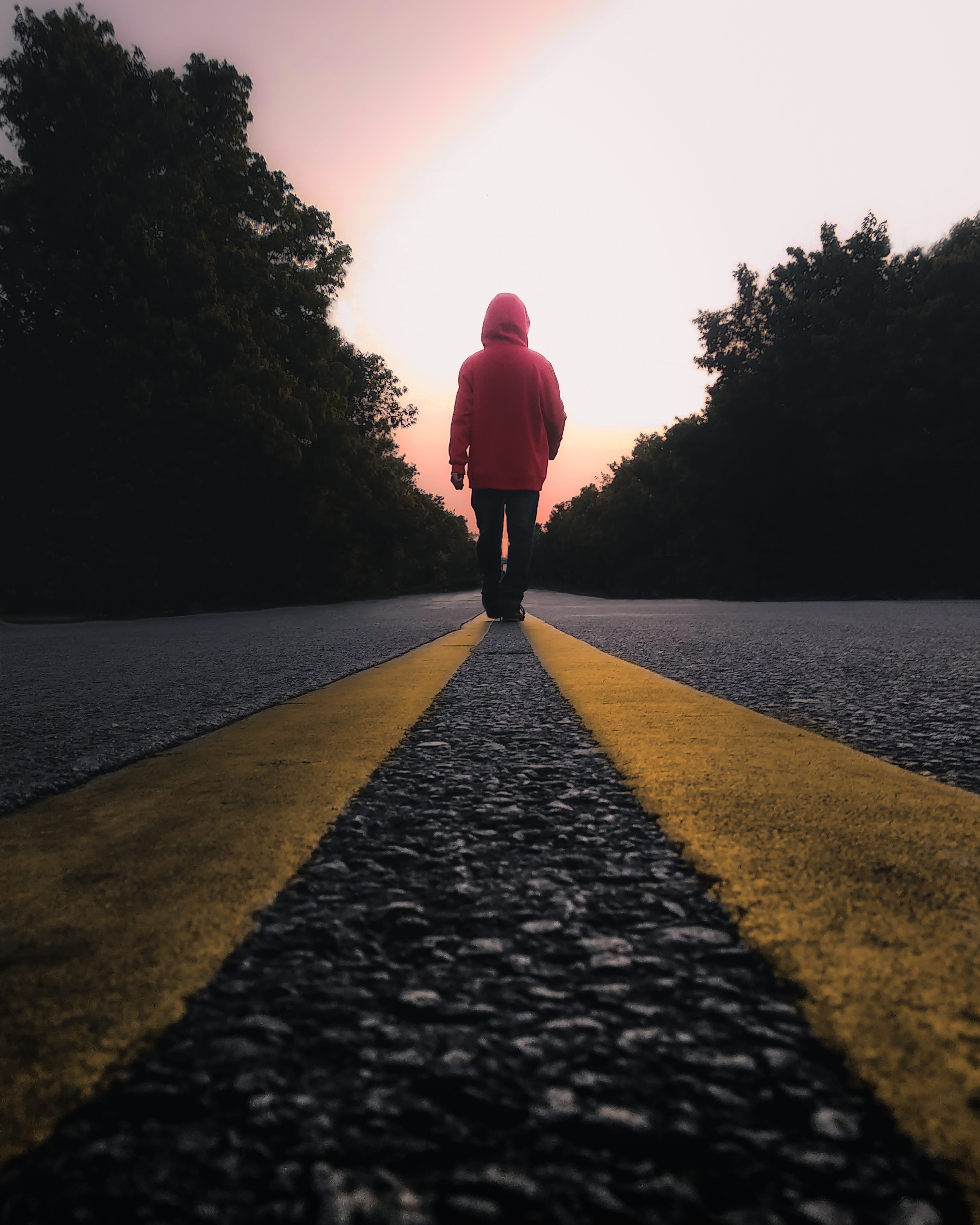 rear view, exercise, human, asphalt, rug, the way forward, road man, hand, walkway, road marking, transportation, road, plant, man walking, men, fitness, Phone HD Wallpaper