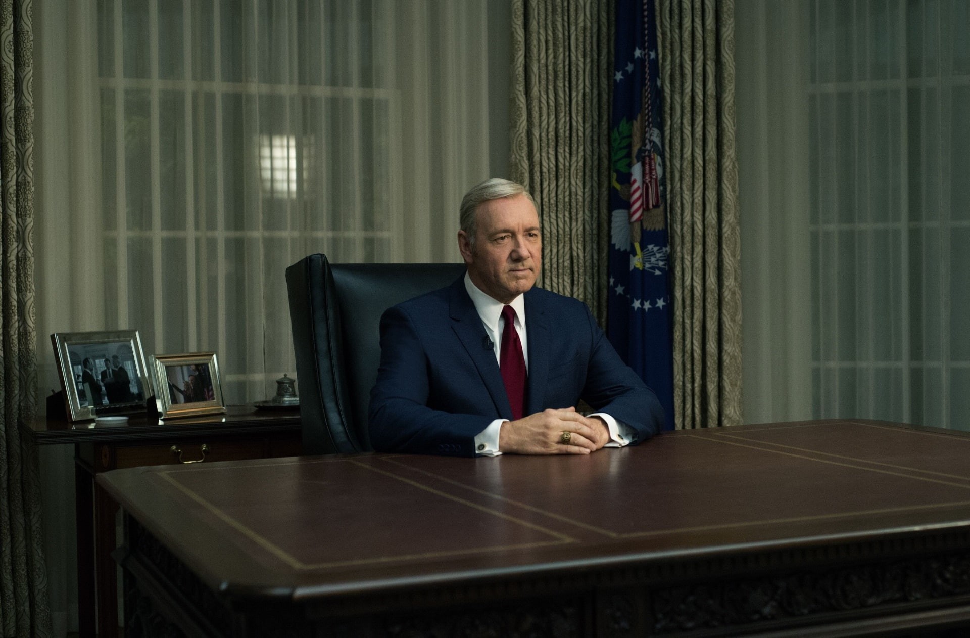 mature men, portrait, suit, business person, table, males, adult, businessman, ceo, 1080P, office, house of cards pictures  for desktop, corporate business, HD Wallpaper