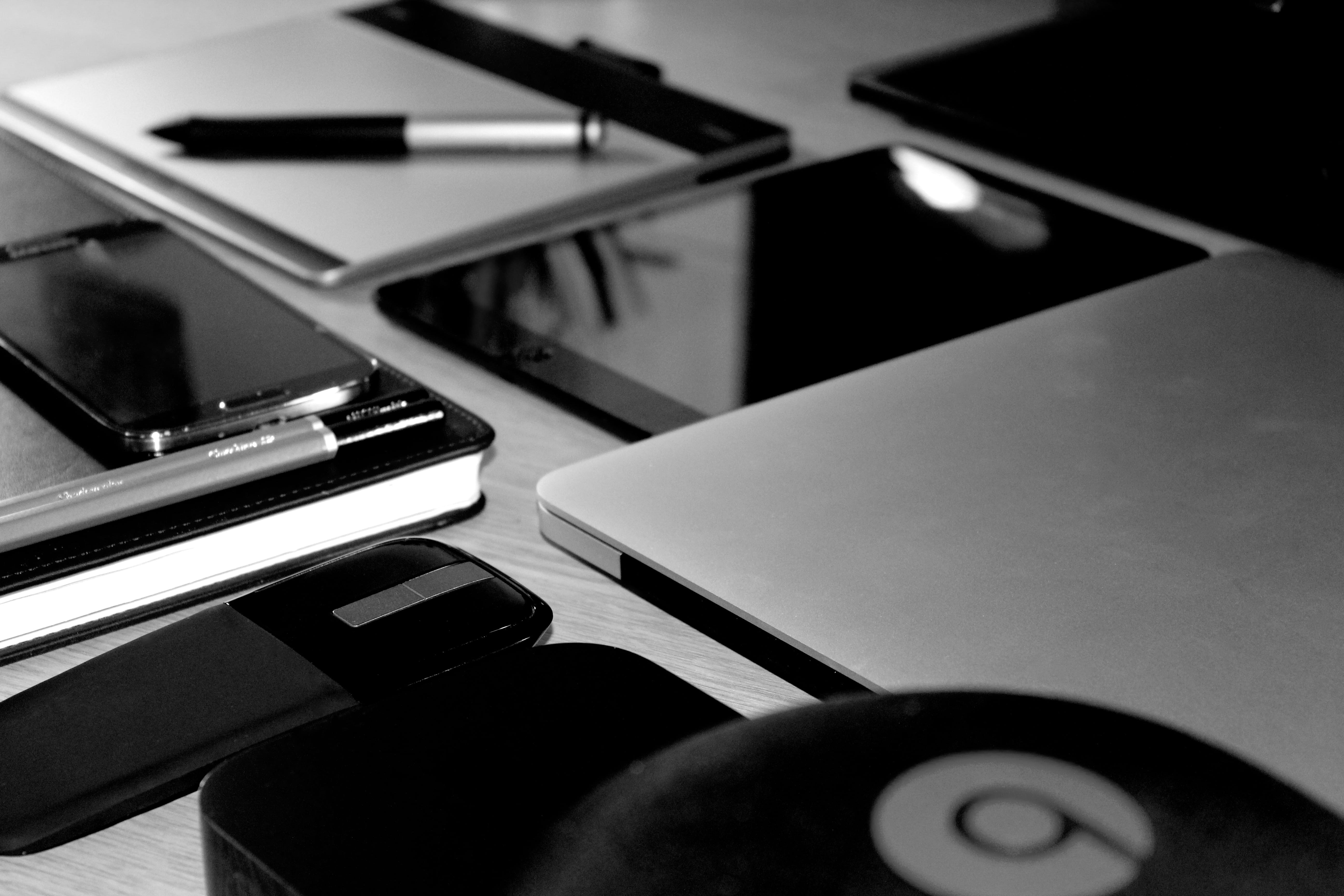 high angle view, mac, tablet, arts culture and entertainment, equipment, music, black color, desk, musical equipment, mobile, ipad, keyboard, still life, HD Wallpaper