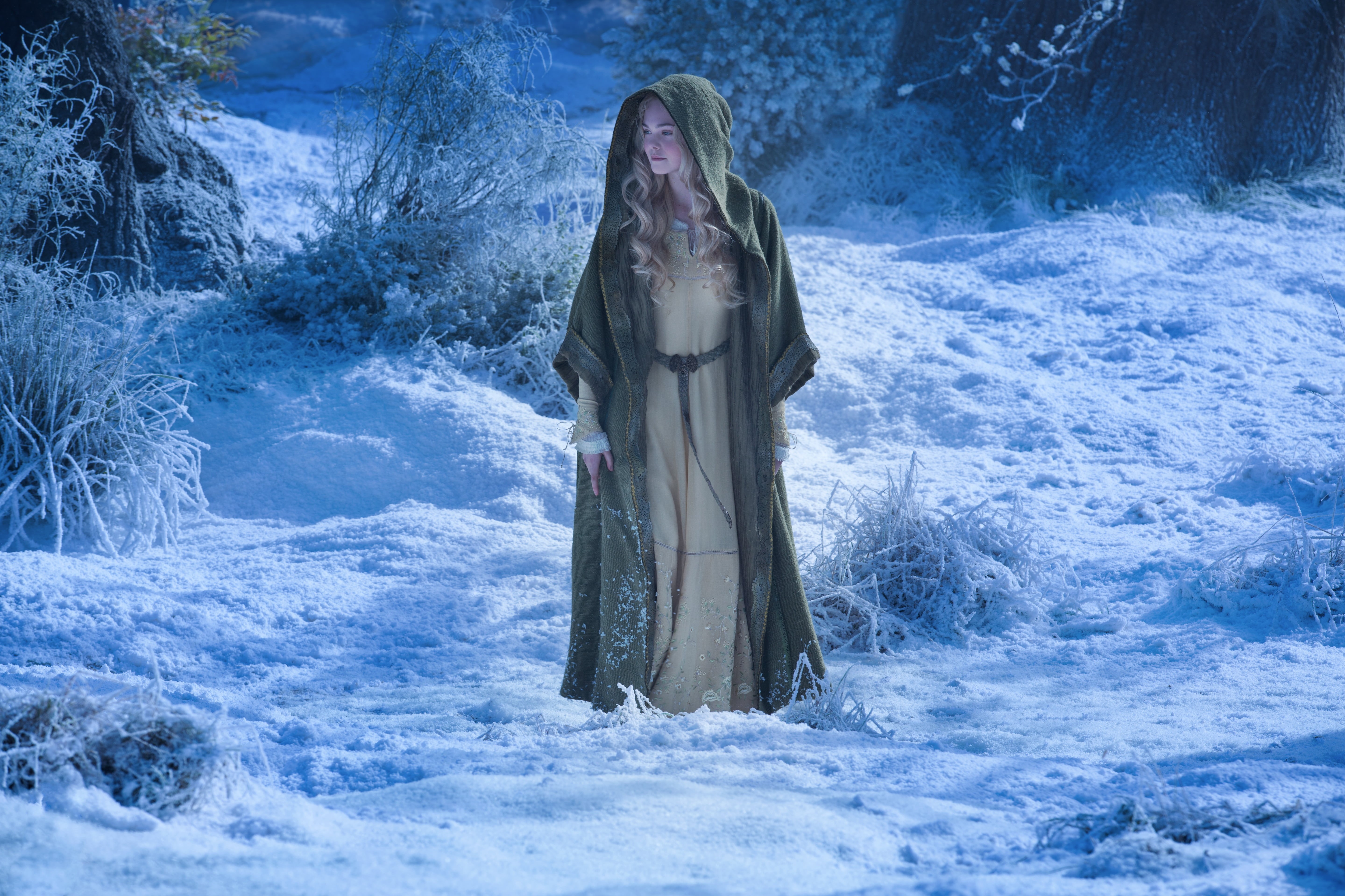 green, women, land, one person, standing, lifestyles, outdoors, robe, Maleficent, beauty in nature, Princess Aurora, s, leisure activity, nature, day, Elle Fanning, HD Wallpaper