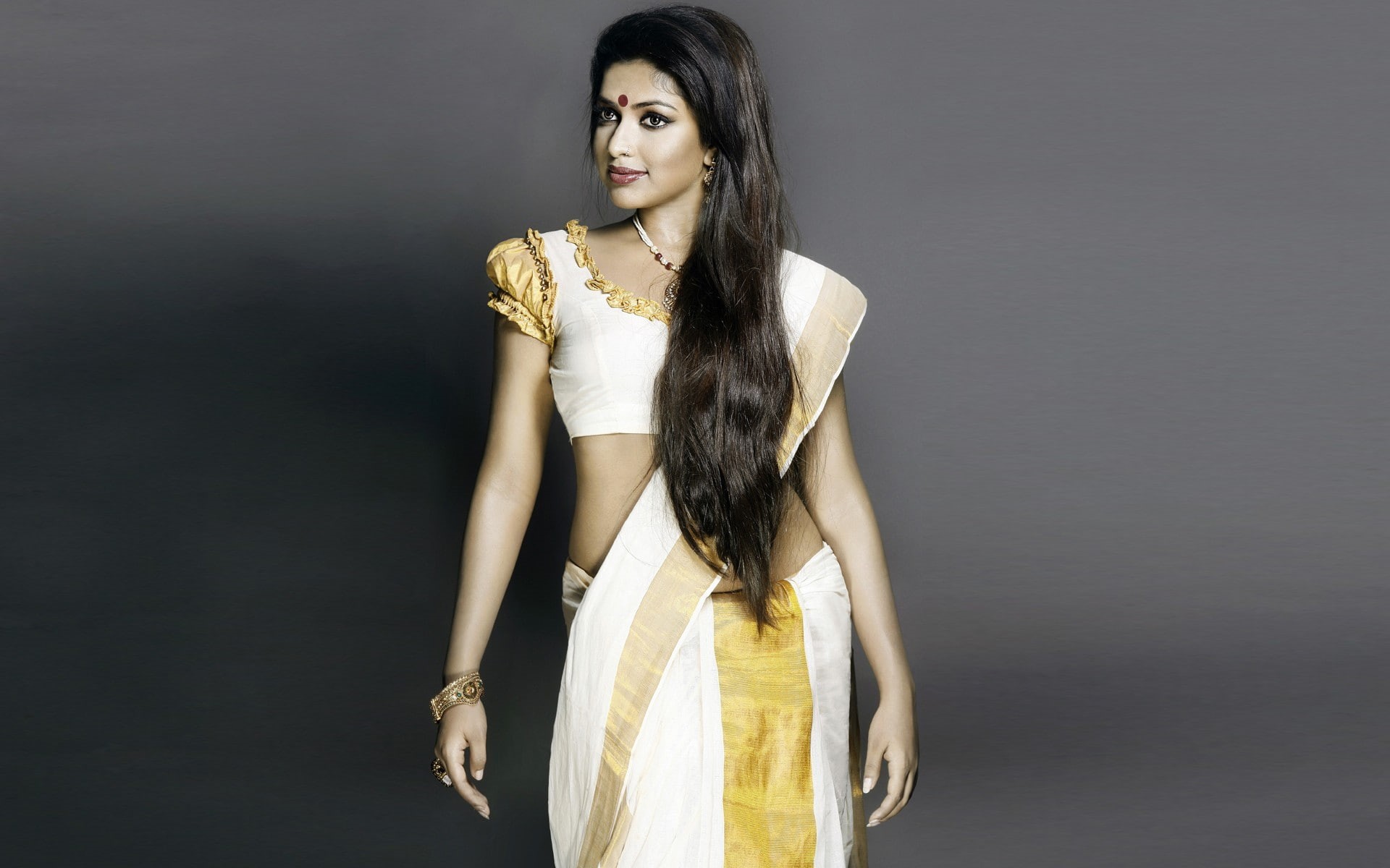 amala, actress, paul, saree, 1080P, bollywood, indian, HD Wallpaper