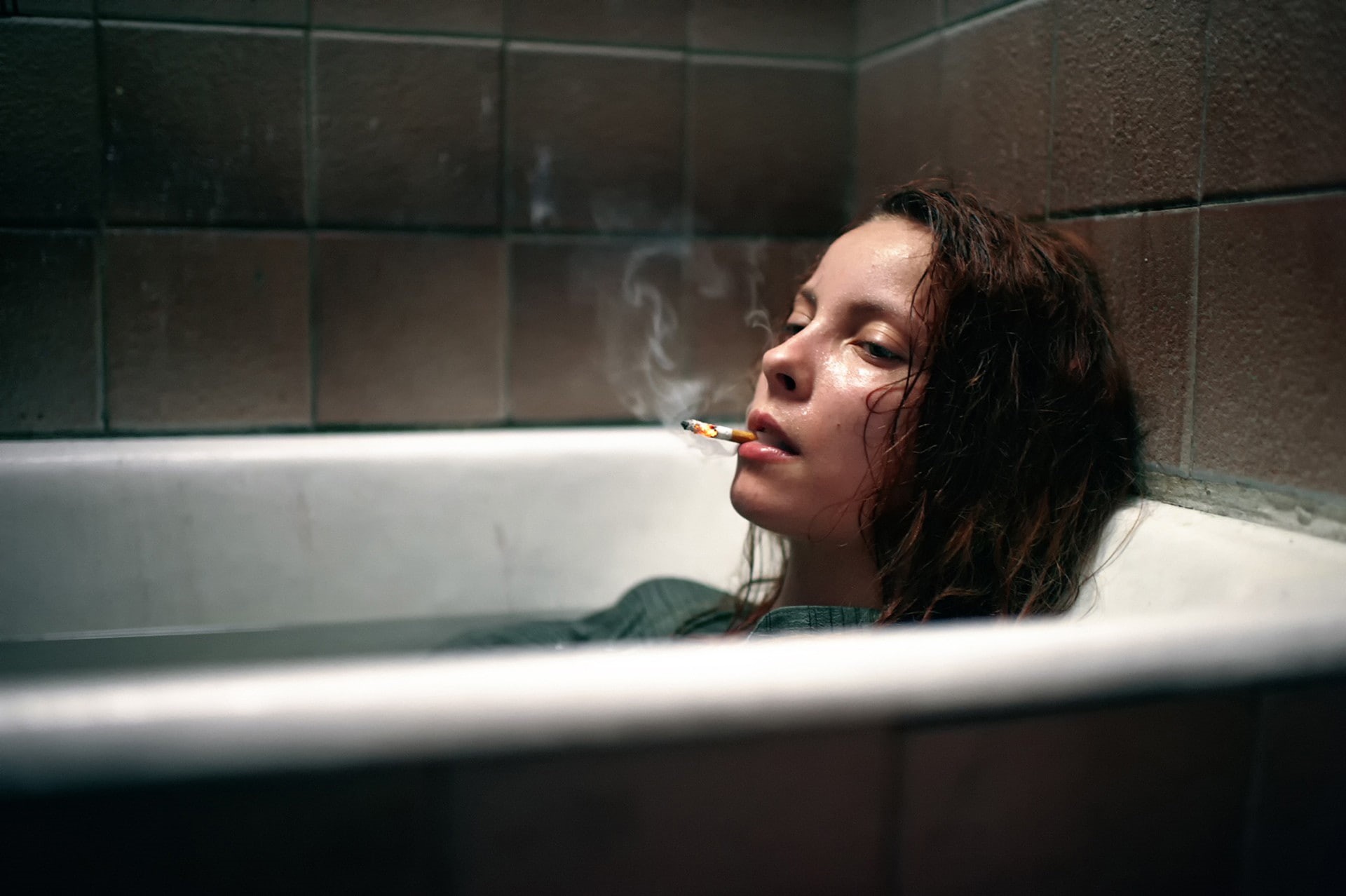 smoking, bathtub, women, 1080P, HD Wallpaper