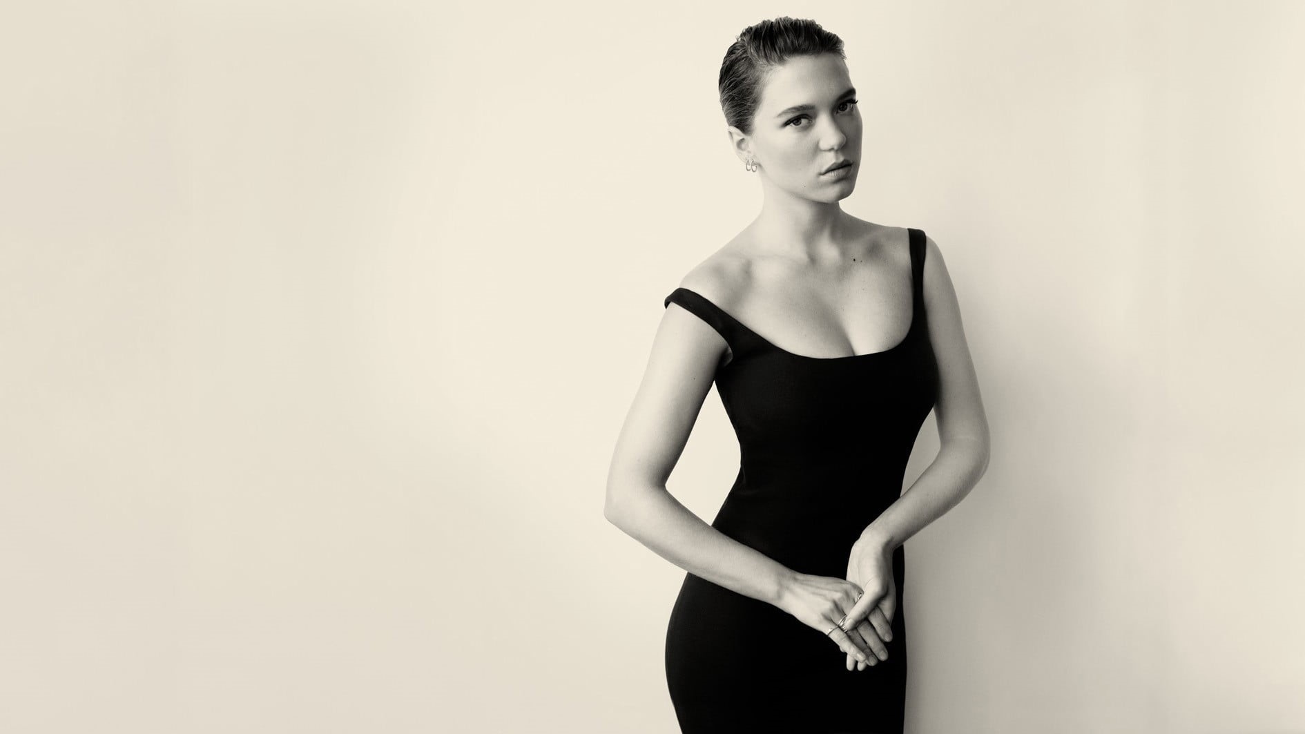beauty, looking at camera, three quarter length, hairstyle, short hair, actress, model, adult, s, beautiful woman, dress, clothing, portrait, looking, studio shot, HD Wallpaper