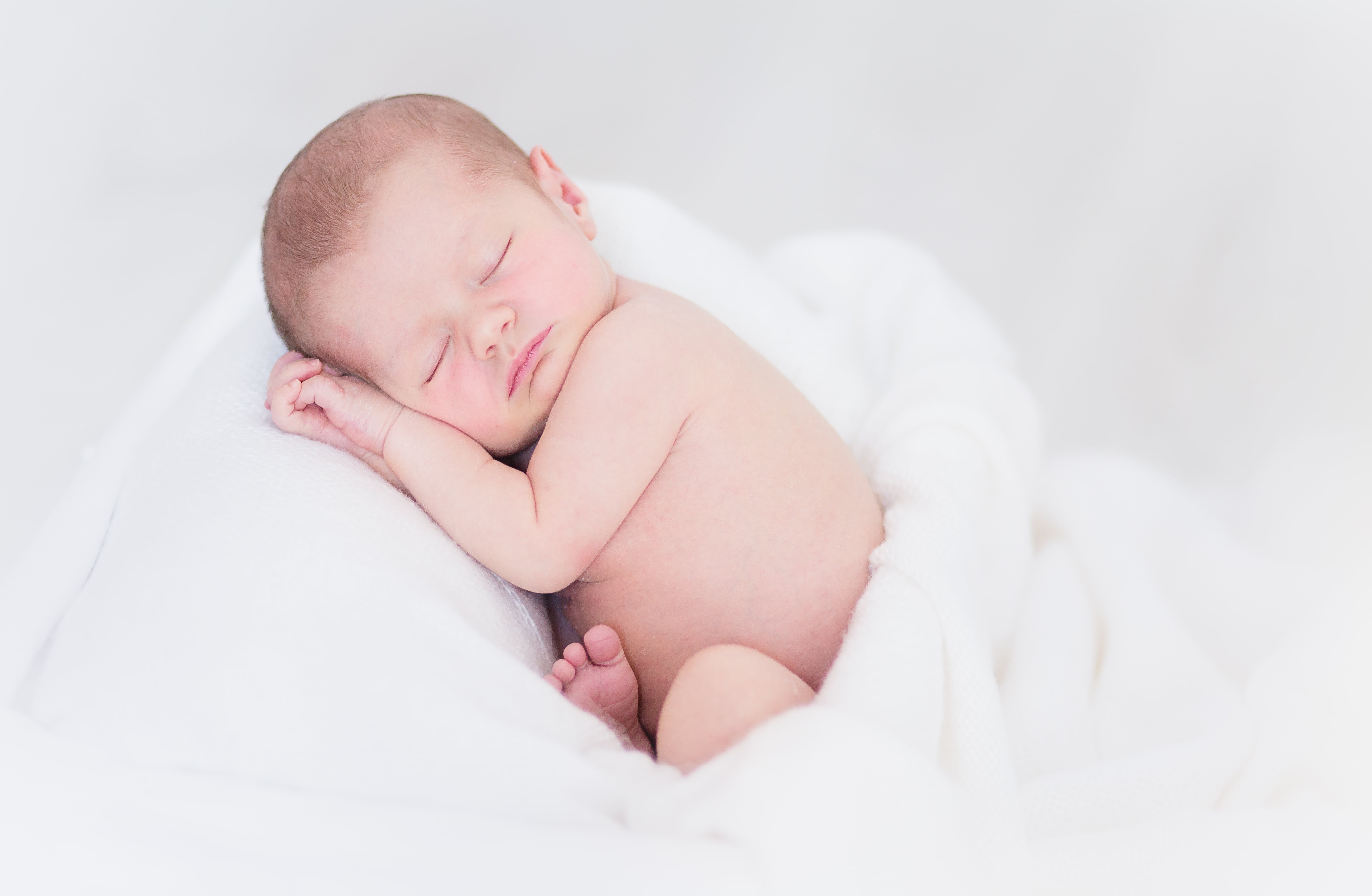 newborn, bed, new Life, child, caucasian Ethnicity, childhood, indoors, beginnings, baby, eyes closed, baby sleeping, one person, napping, small, lying Down, HD Wallpaper