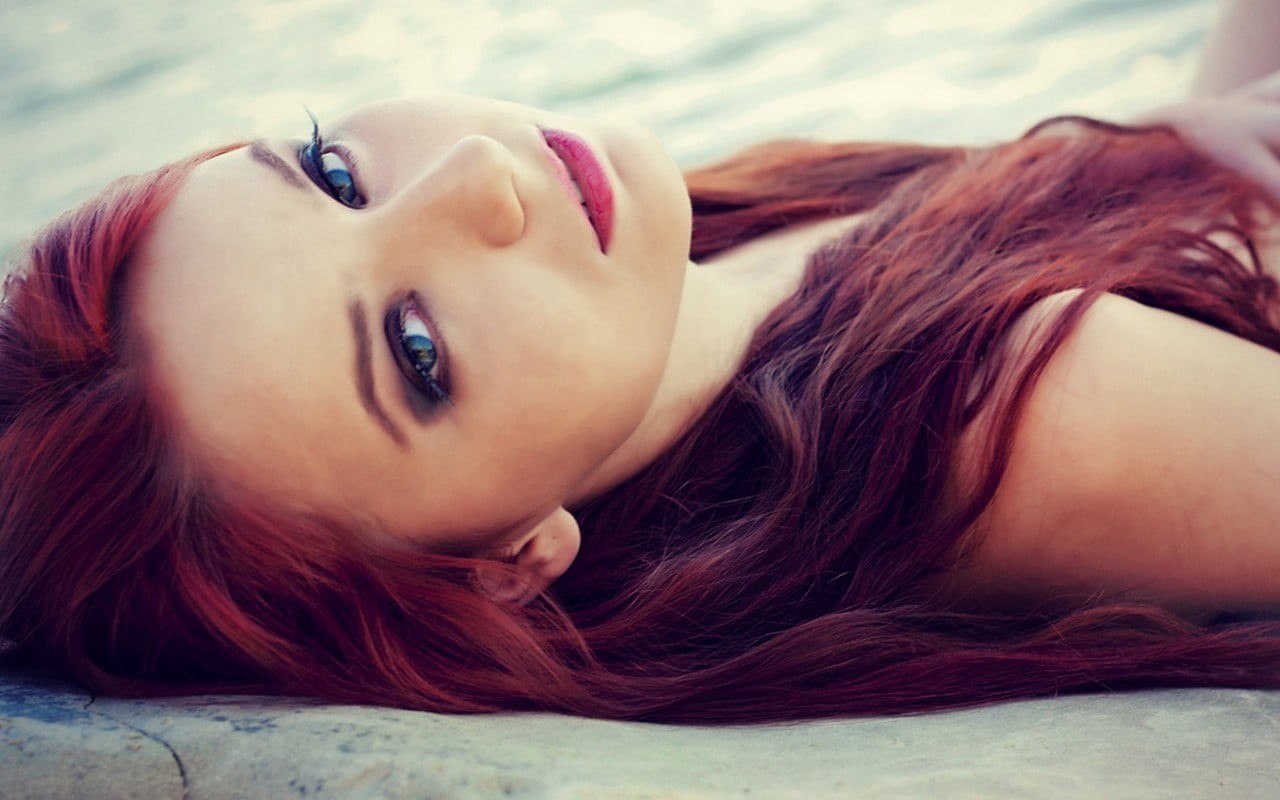 women, looking at camera, young adult, long hair, beauty, face, 720P, hair, hairstyle, close-up, model, portrait, contemplation, adult, lying down, leisure activity, HD Wallpaper