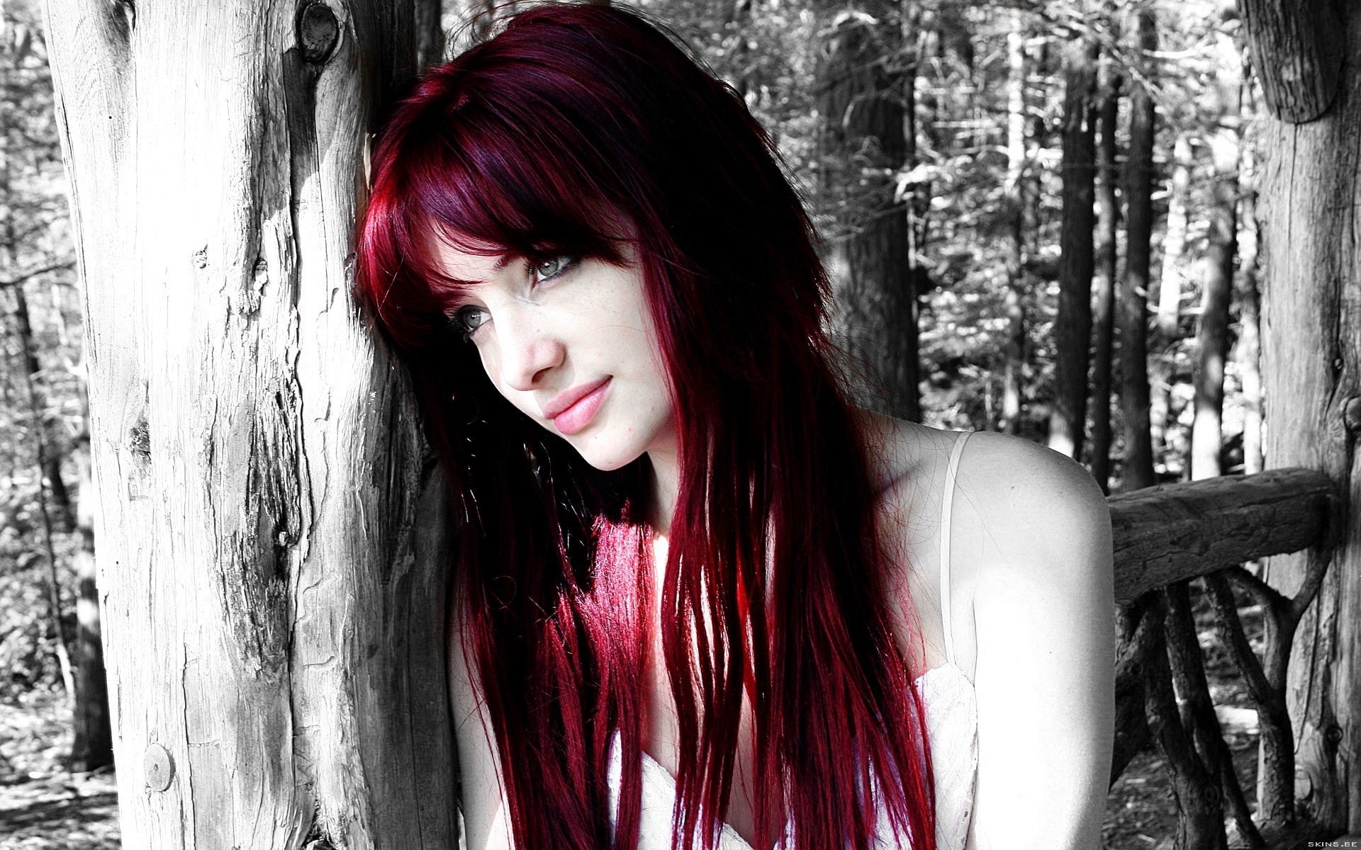 portrait, selective coloring, young women, dyed hair, one person, trunk, tree trunk, 1080P, hair, dyed red hair, leisure activity, lifestyles, front view, HD Wallpaper