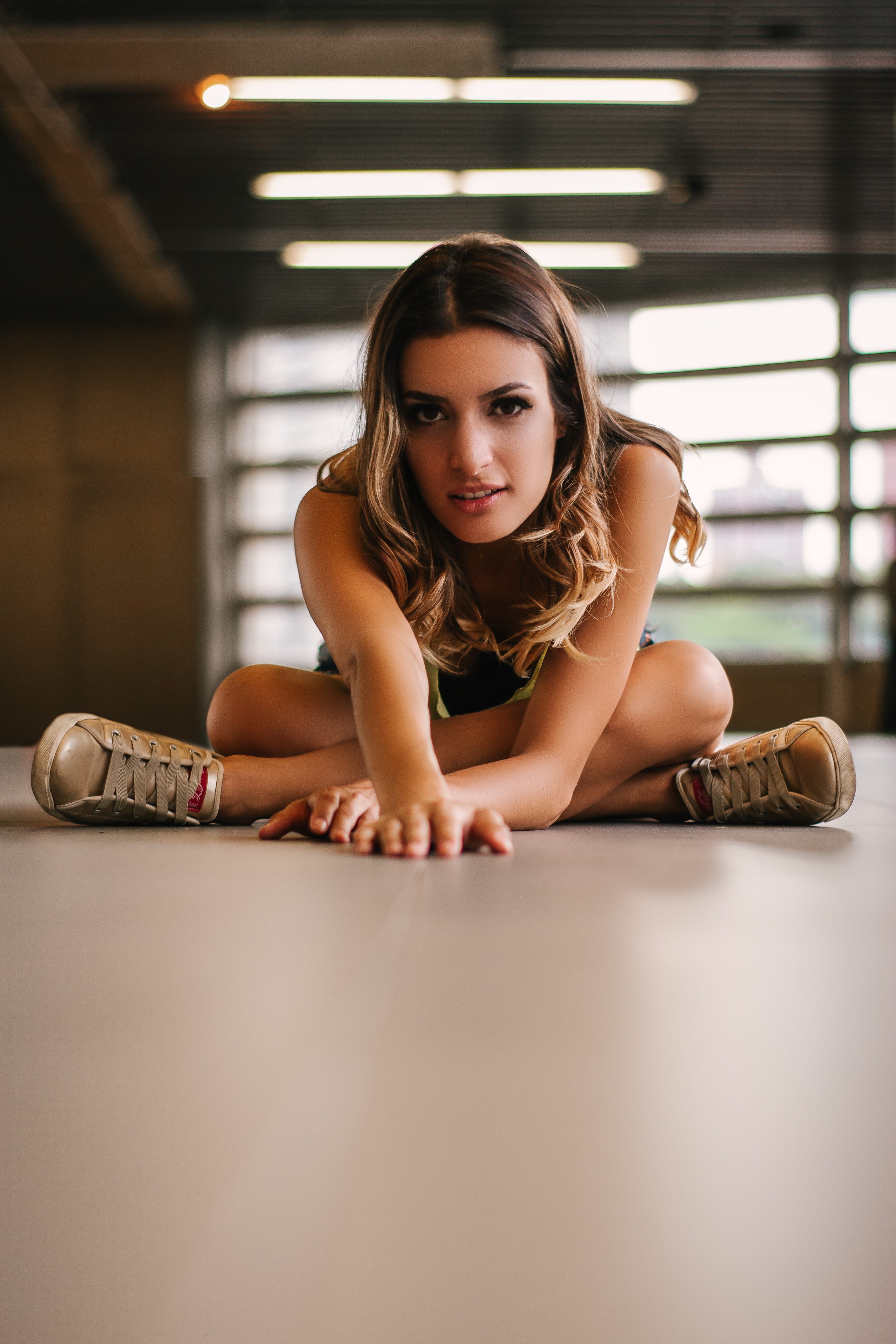 human, adult, close-up, lifestyles, pretty, skin, looking, beauty, yoga, posing, looking at camera, wear, inside, front view, person, 4K, lady, hair, indoors, Phone HD Wallpaper