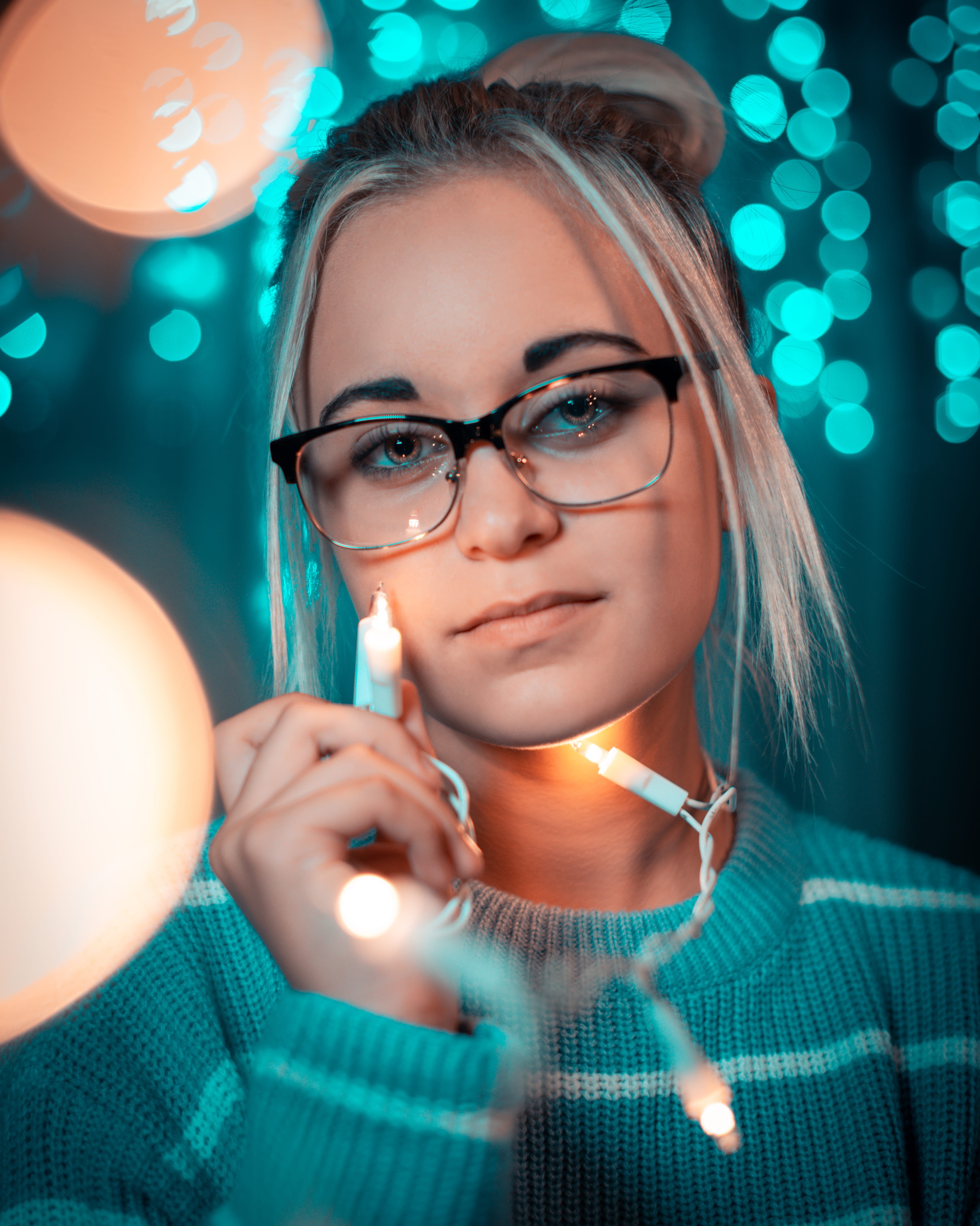 portrait, front view, beautiful woman, leisure activity, christmas, young woman, looking, string lights, beautiful, focus, lips, woman, casual, lifestyles, Phone HD Wallpaper