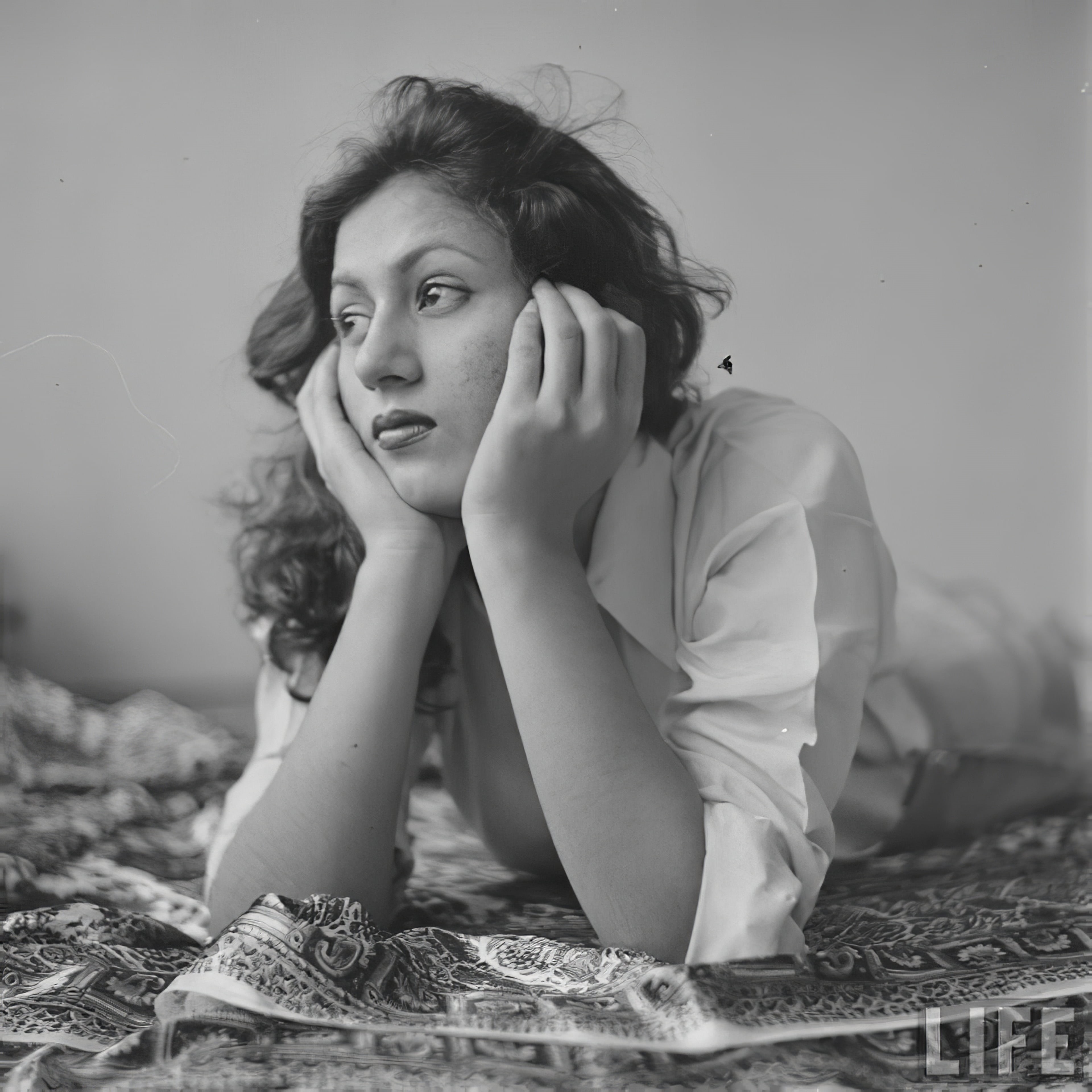 4K, indian women, actress, monochrome, madhubala, women, Phone HD Wallpaper