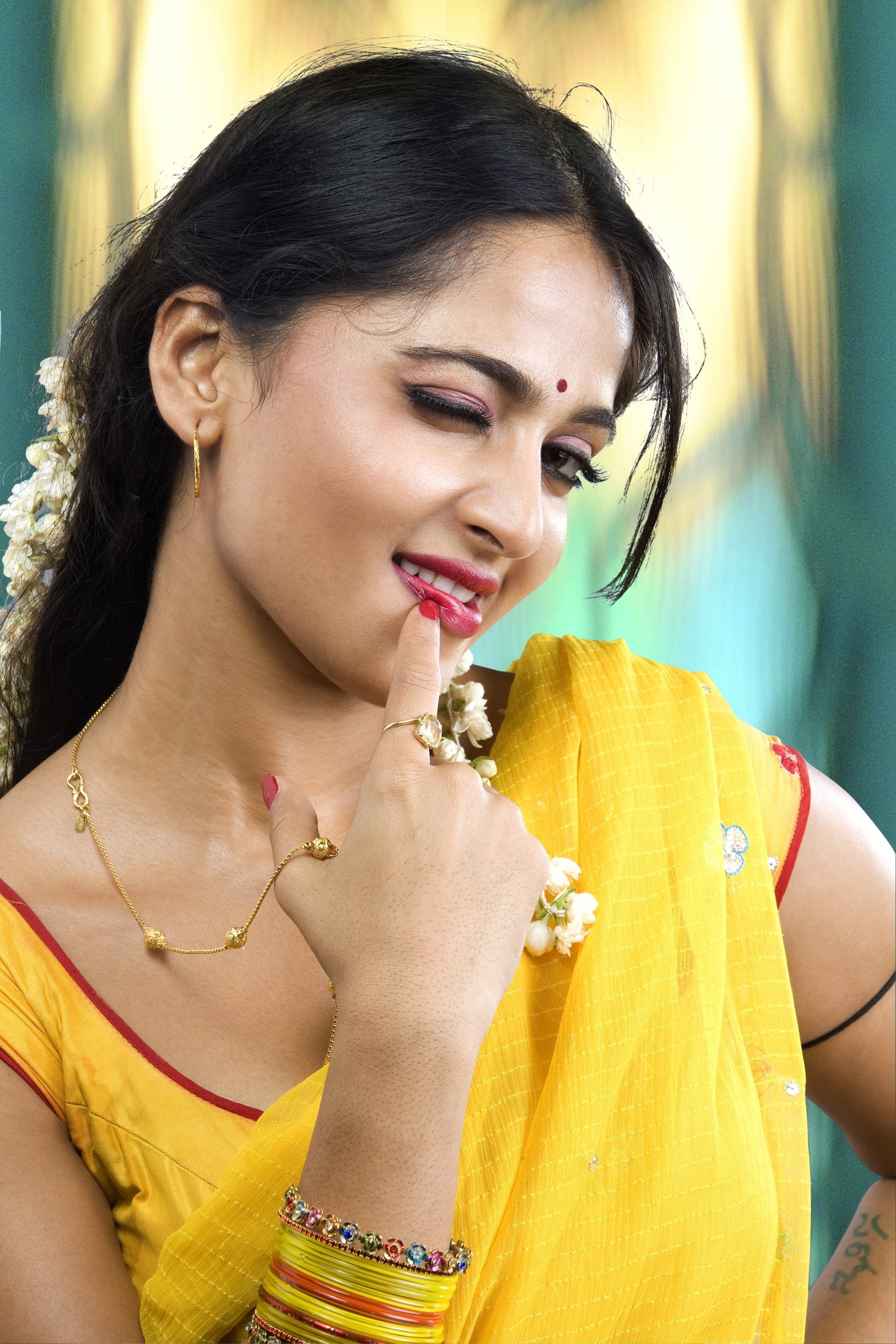 2K, anushka, Phone HD Wallpaper