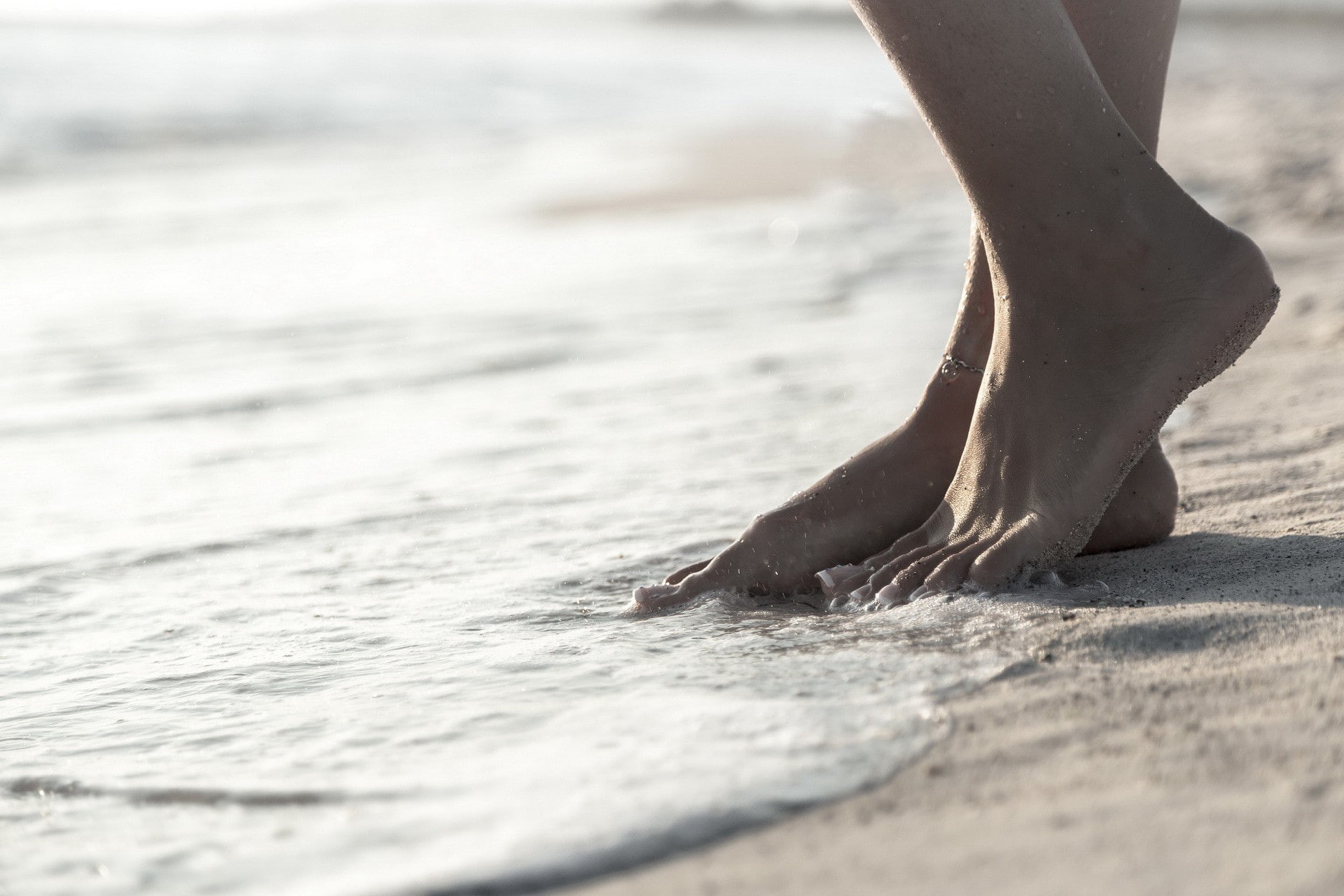 feet, barefoot, wet, lifestyles, sand, 1080P, body part, human leg, human body part, human limb, anklet, water, legs, beach, human foot, low section, day, HD Wallpaper
