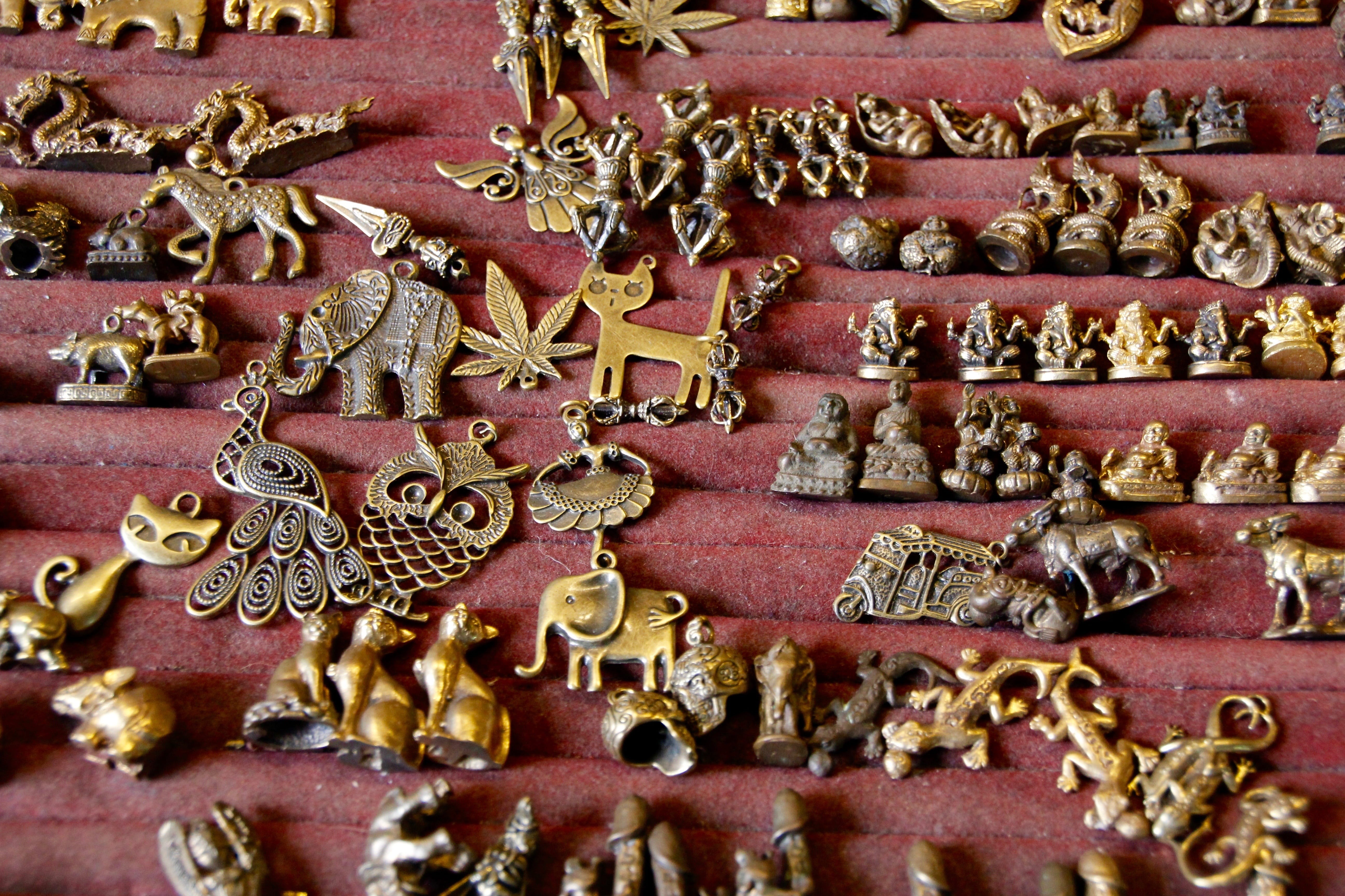 art and craft, metal, trailers, carving - craft product, representation, rhinestone, 5K, anklet, variation, abundance, no people, full frame, craft, religion, HD Wallpaper