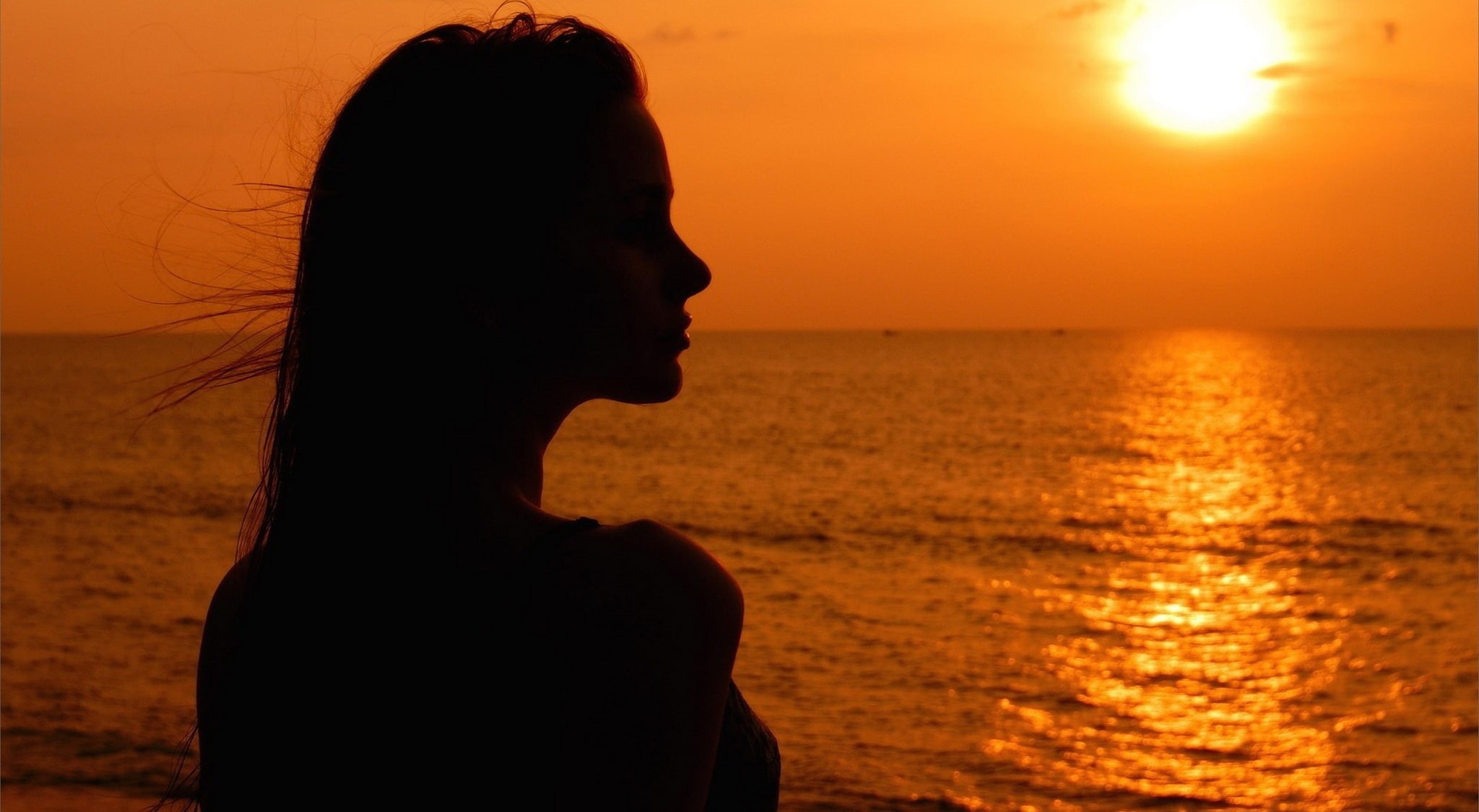 headshot, adult, one person, outdoors, face, contemplation, portrait, girl, beauty in nature, side view, tranquil scene, water, woman, sunset, hairstyle, HD Wallpaper