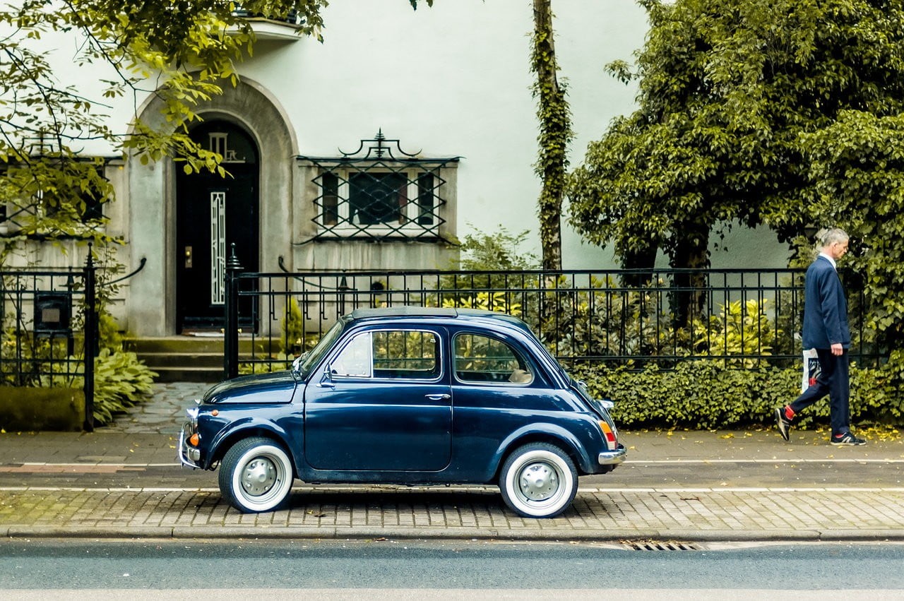 building exterior, road, blue, men, city, land vehicle, motor vehicle, built structure, tree, hatchback, mini miner, transportation, FIAT, street, blue cars, HD Wallpaper