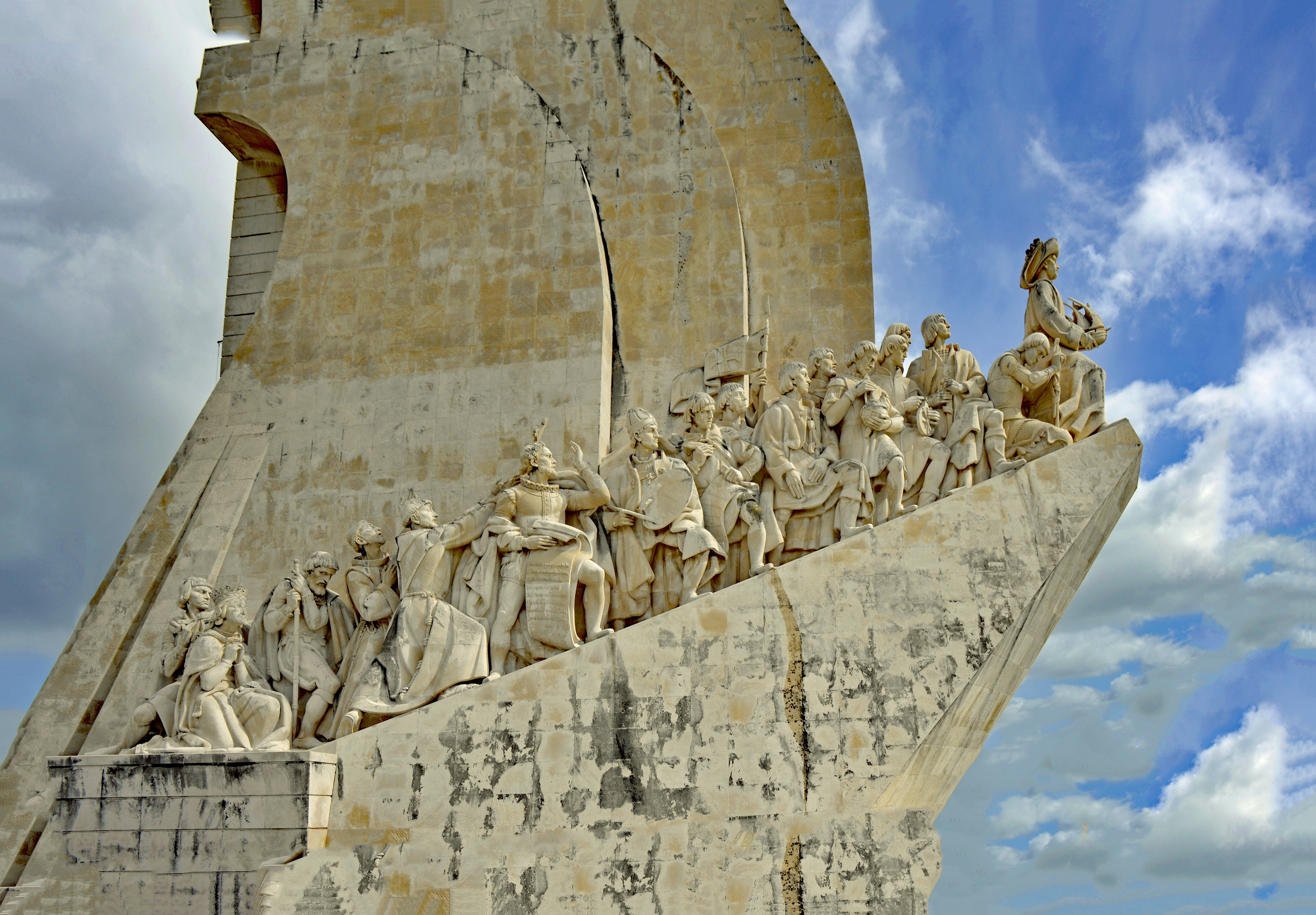 lisbon, portugal, architecture, places of interest, magellan, monument, carving - craft product, sky, discoveries, statue, architectural column, travel destinations, HD Wallpaper