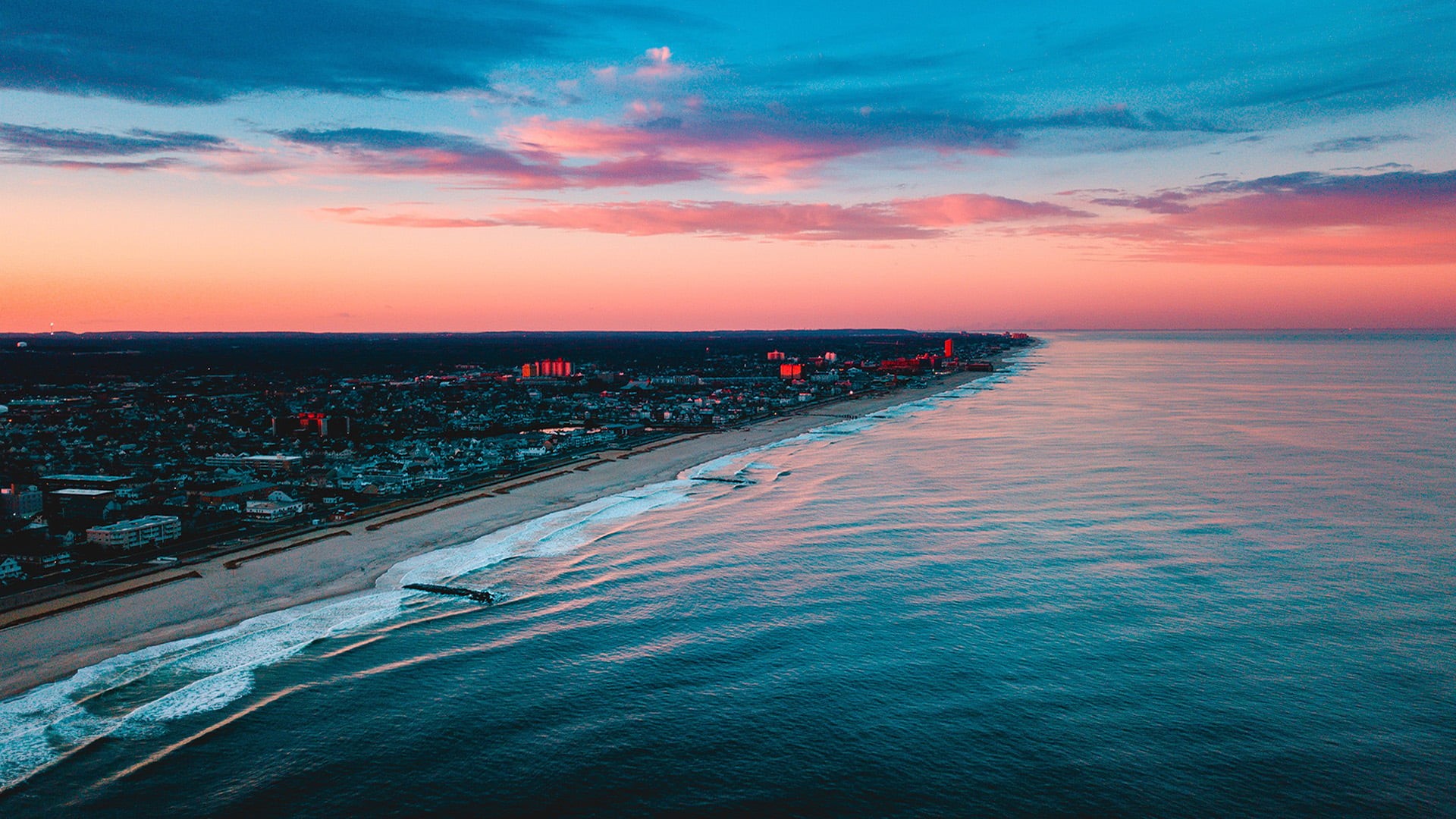 sand, land, horizon over water, travel destinations, body, photography, sunrise - Dawn, blue, photo, horizon, city, Pacific Ocean, beach, sky, tourism, HD Wallpaper