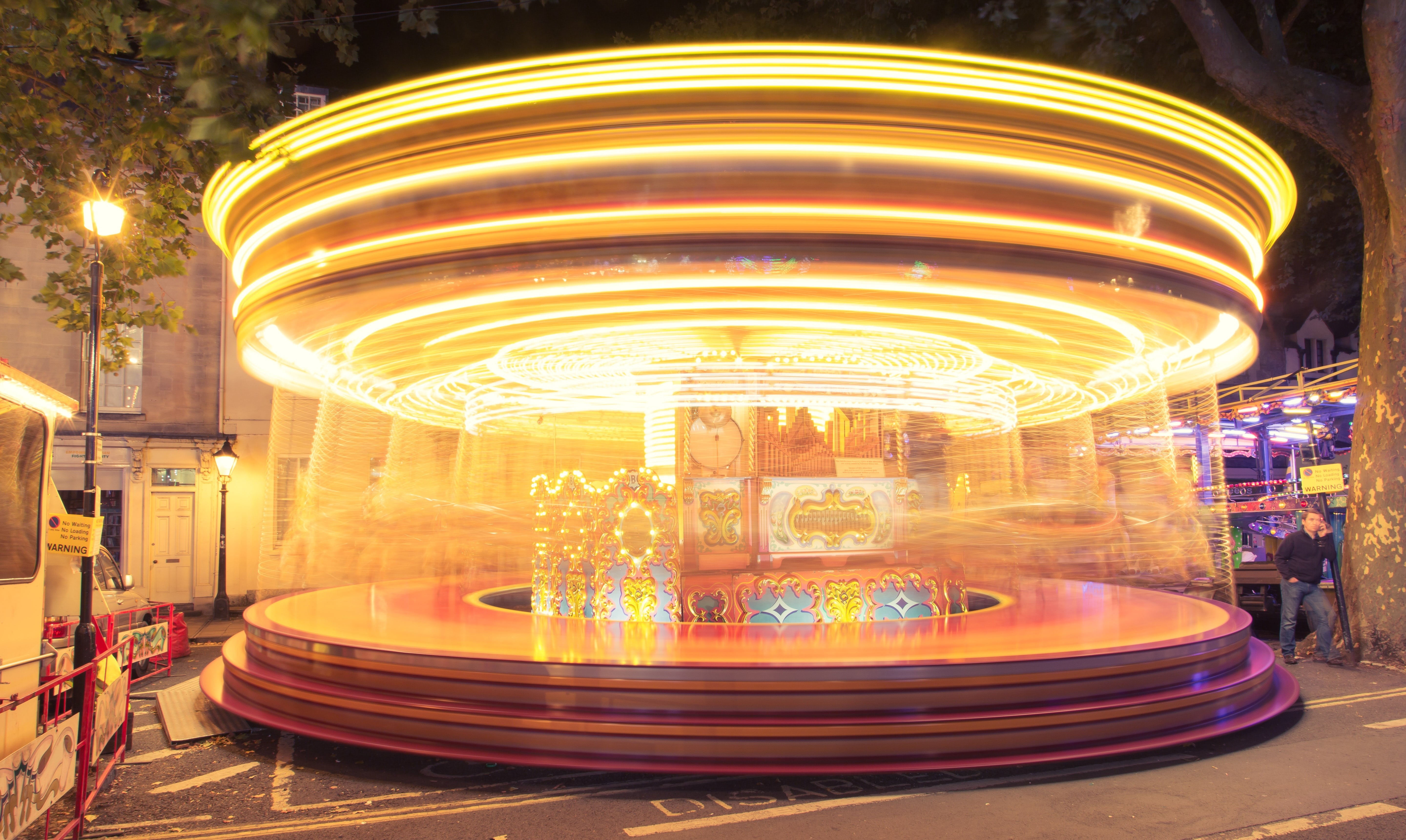 entertainment, spinning, glowing, 5K, show, fairground, amusement, no people, blurred motion, used, park, fair, wheel, merry-go-round, carousel, horse, HD Wallpaper