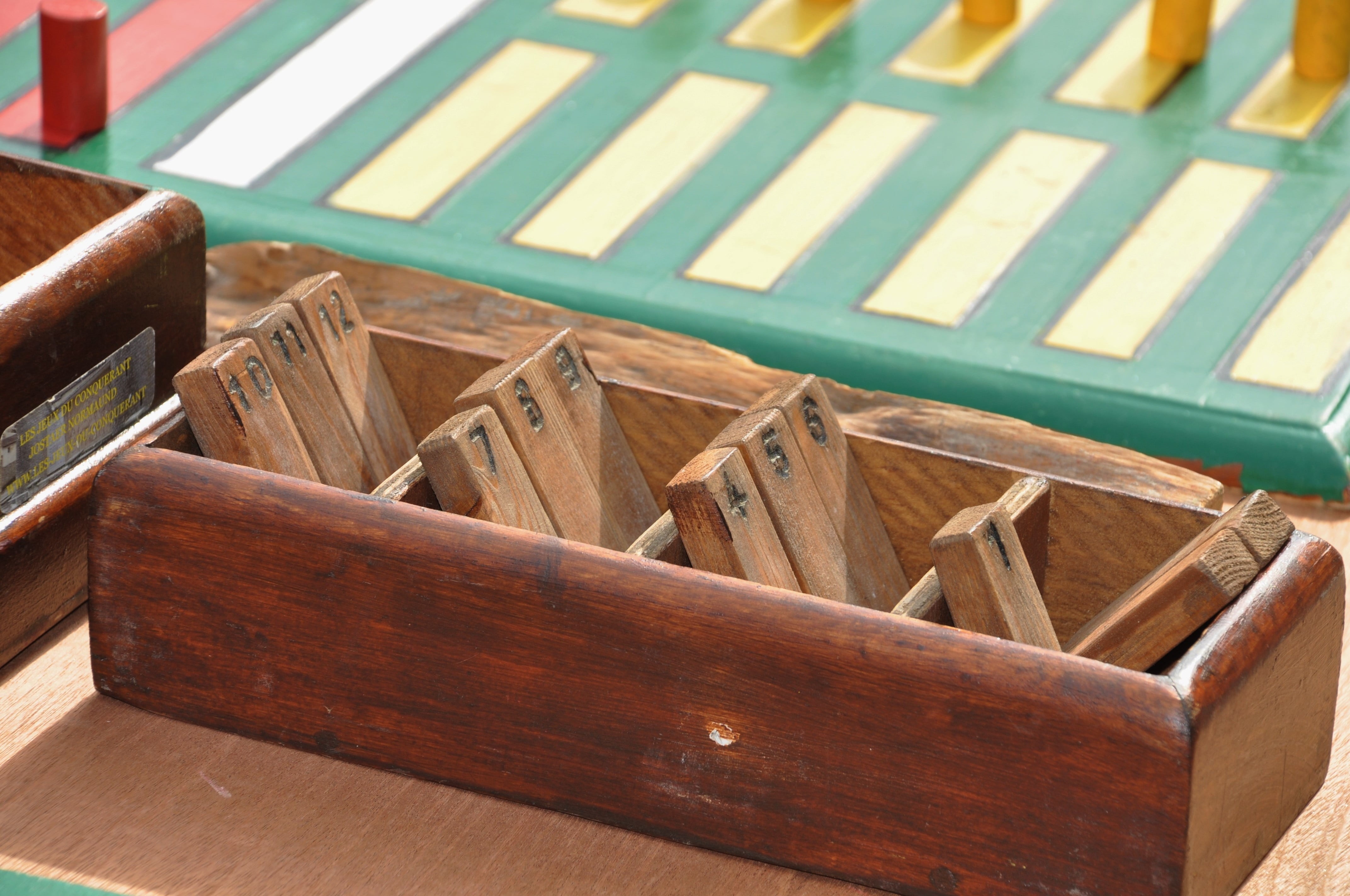 wooden games, day, wood - material, games, food, box, table, gisors, old, tokens, indoors, close-up, old games, playful, brown, crate, games tray, checkerboards, HD Wallpaper