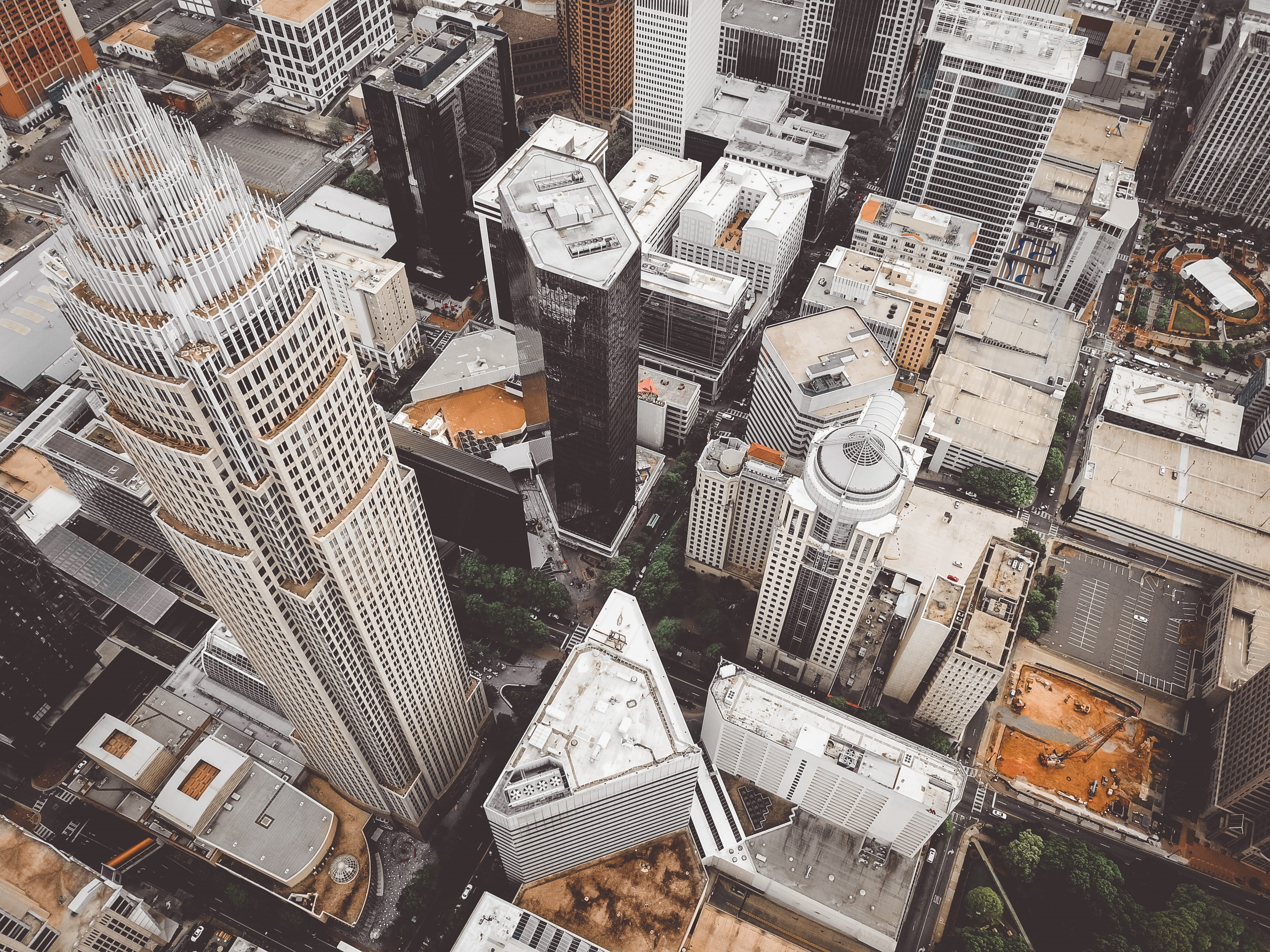 buildings, built structure, rise, daytime, street, view, cityscape, north carolina, large group of objects, building exterior, clt, high, no people, transportation, HD Wallpaper