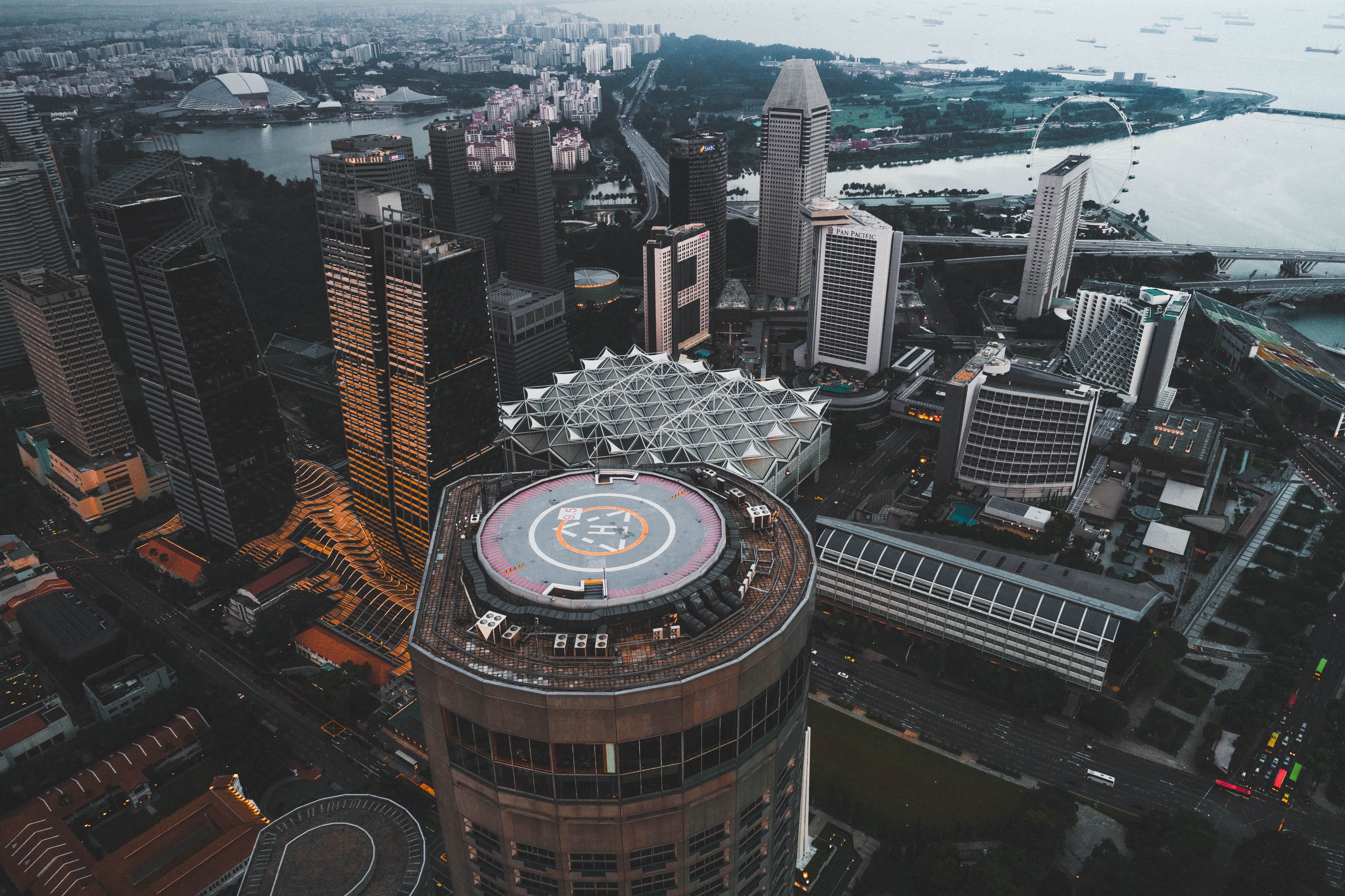 skyscraper, photo, tall - high, office building exterior, mood, buildings, high angle view, outdoors, building exterior, photography, helipad, day, modern, HD Wallpaper