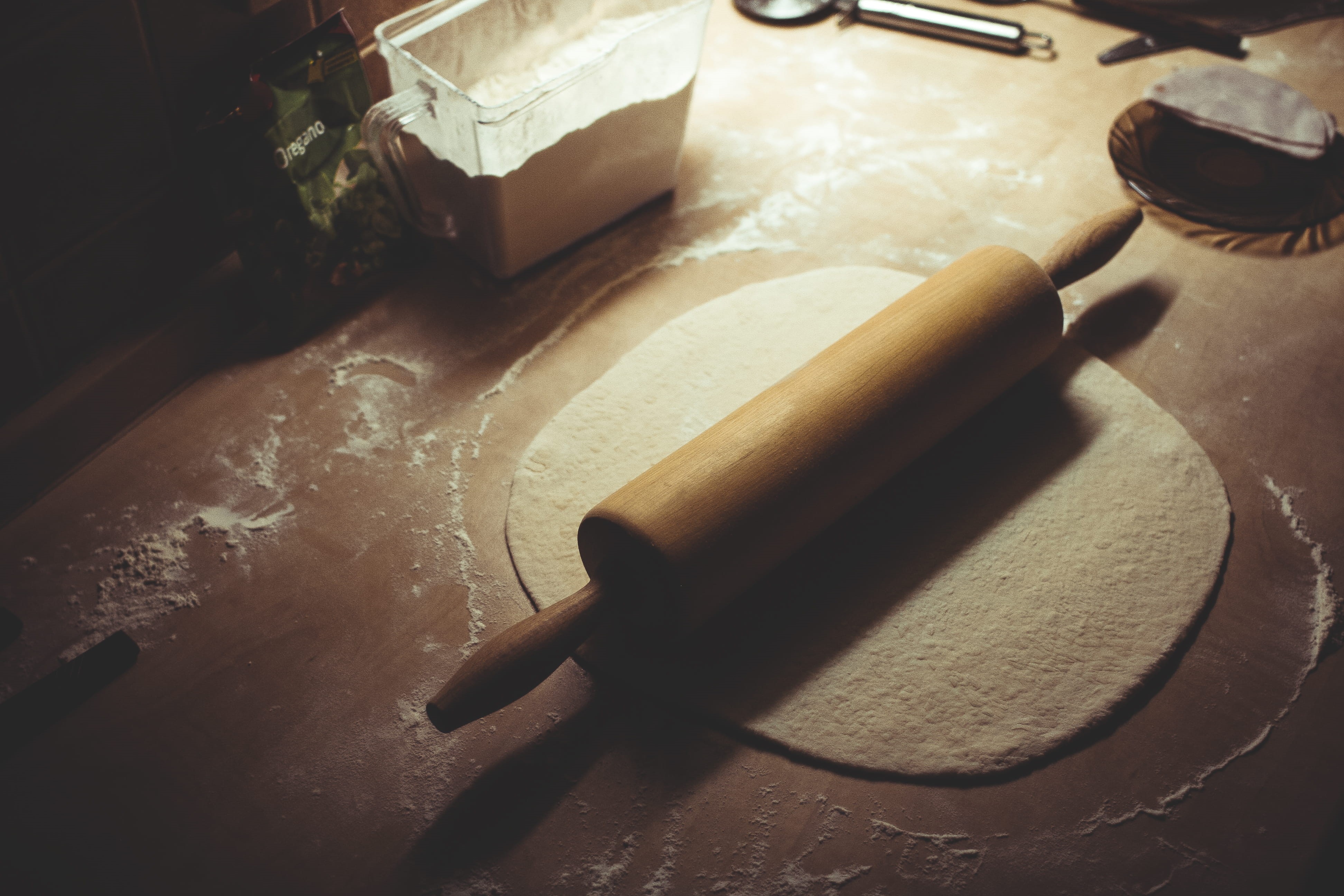 household equipment, 4K, indoors, container, still life, dough, Baking, food and drink, top, kitchen, rolling Pin, mortar and pestle, preparing food, flour, HD Wallpaper
