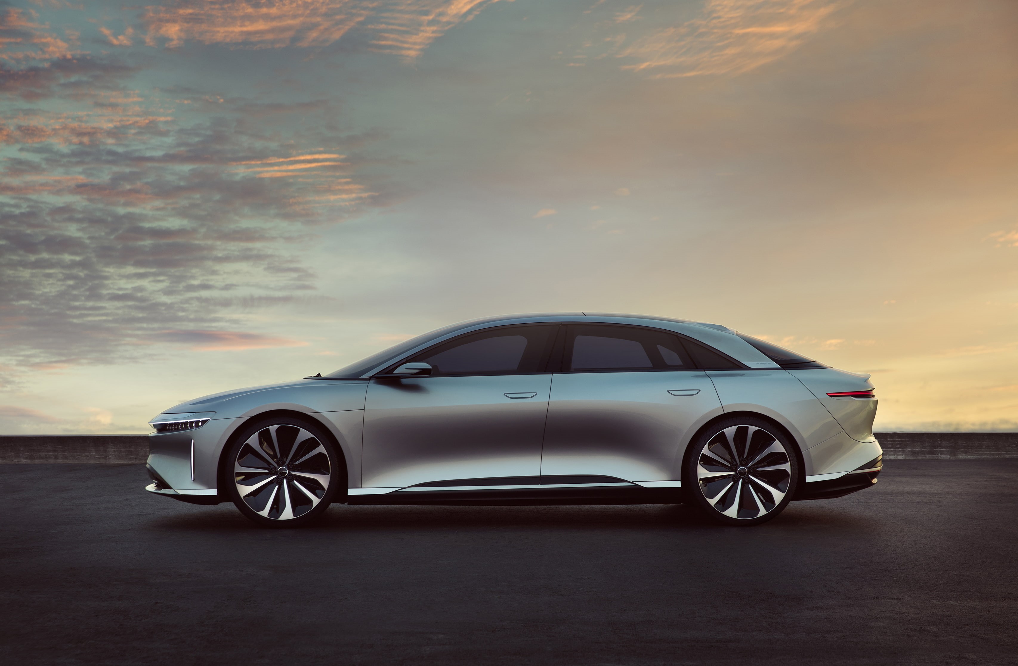 mode of transportation, 4k, no people, car, sports car, blurred motion, travel, wheel, sky, 2K, motor vehicle, luxury, lucid air, chrome, cloud - sky, HD Wallpaper