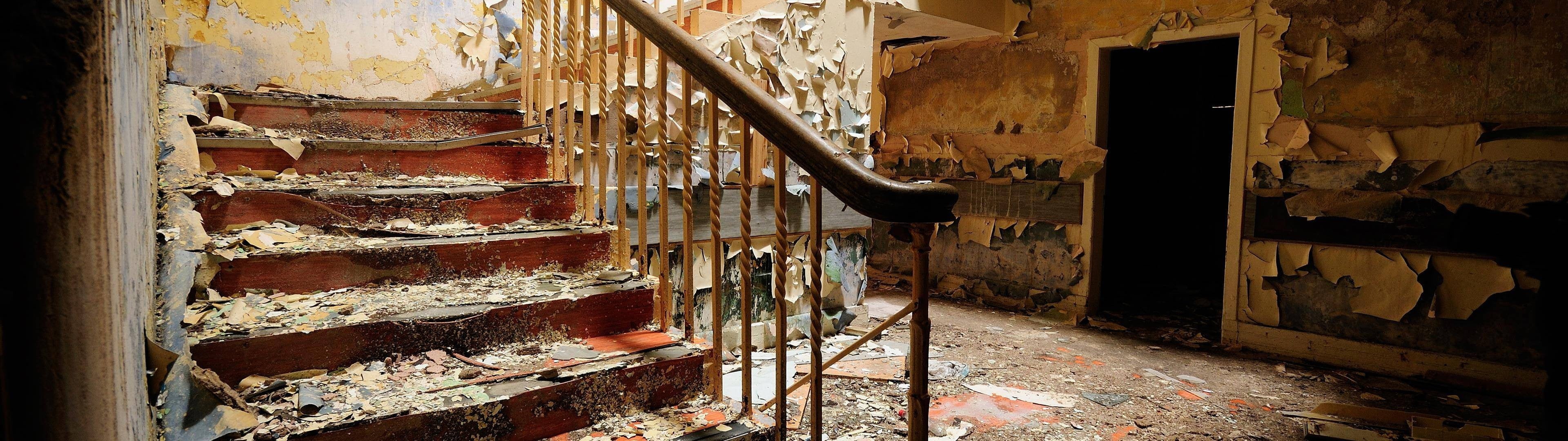 weathered, 4K, residential district, dirty, multiple display, ladder, dirt, antique, cellar, building, home interior, door, architecture, ruin, steps and staircases, HD Wallpaper
