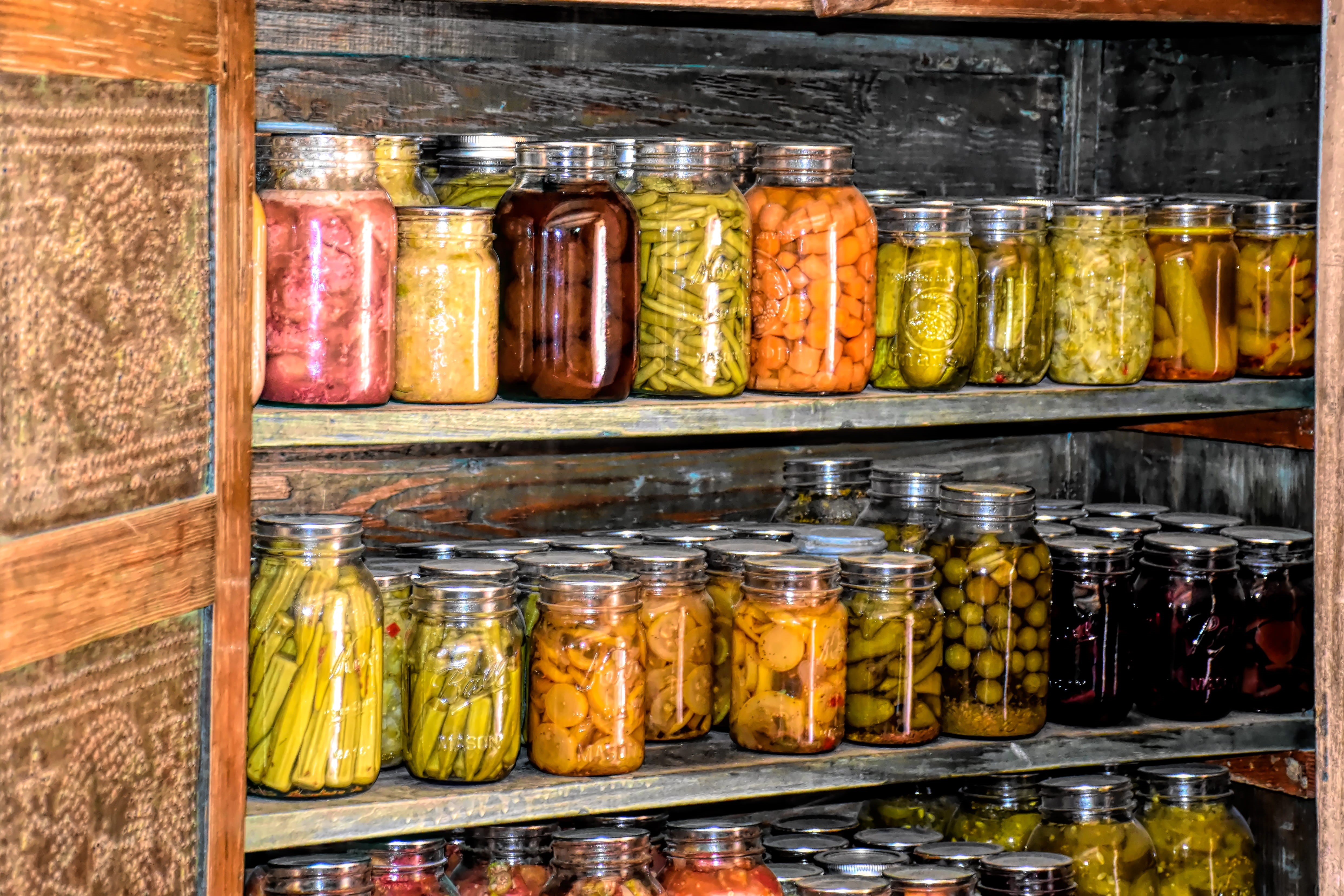 transparent, no people, canned food, spice, history, in a row, pickled food, canned goods, pioneer, food, 4K, retail, shelf, freshness, indoors, early america, HD Wallpaper