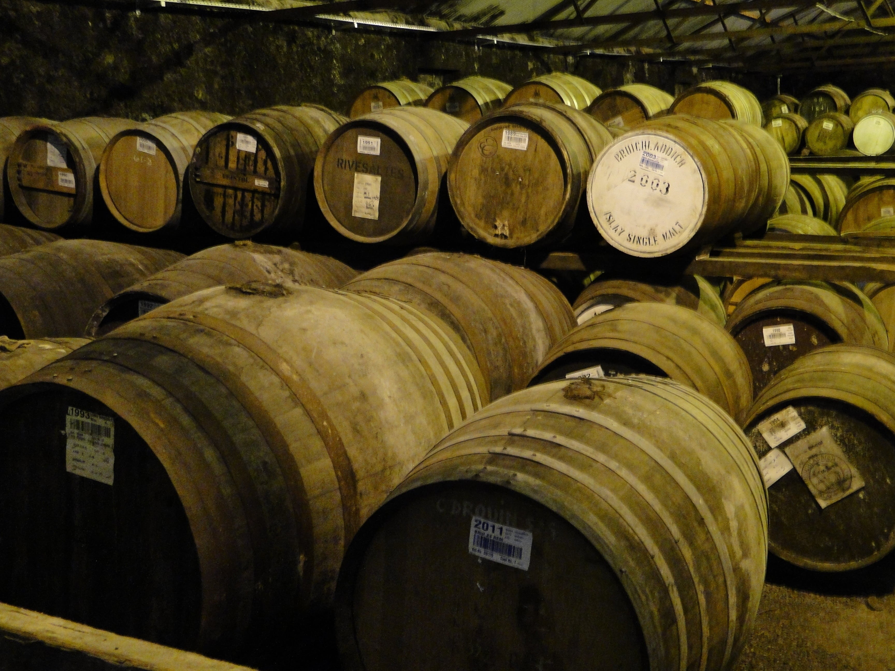 warehouse, basement, indoors, wine cask, 2K, whisky, aging Process, keller, fermenting, in a row, stock, barrels, cylinder, drink, islay, oak, refreshment, HD Wallpaper