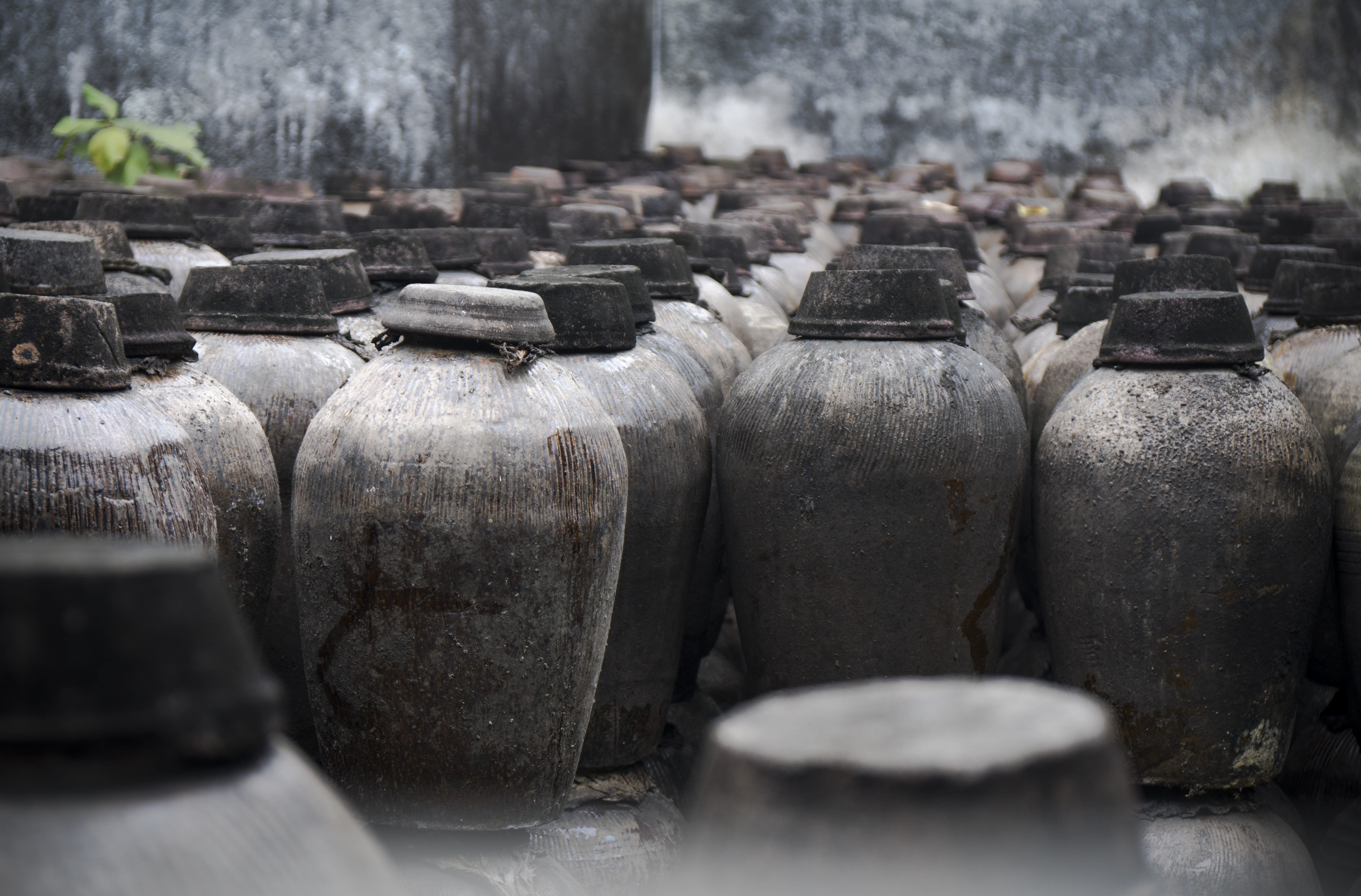 food, container, wine cask, jar, Chinese Wine, bottle, dilapidated, ancient, Old, food and drink, side by side, 5K, choice, day, large group of objects, HD Wallpaper