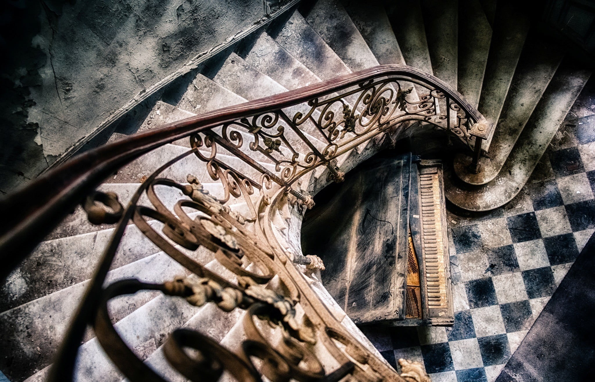 day, creativity, architecture, ornate, religion, brown, the past, belief, place of worship, stair, no people, built structure, 1080P, pattern, house, old building, HD Wallpaper