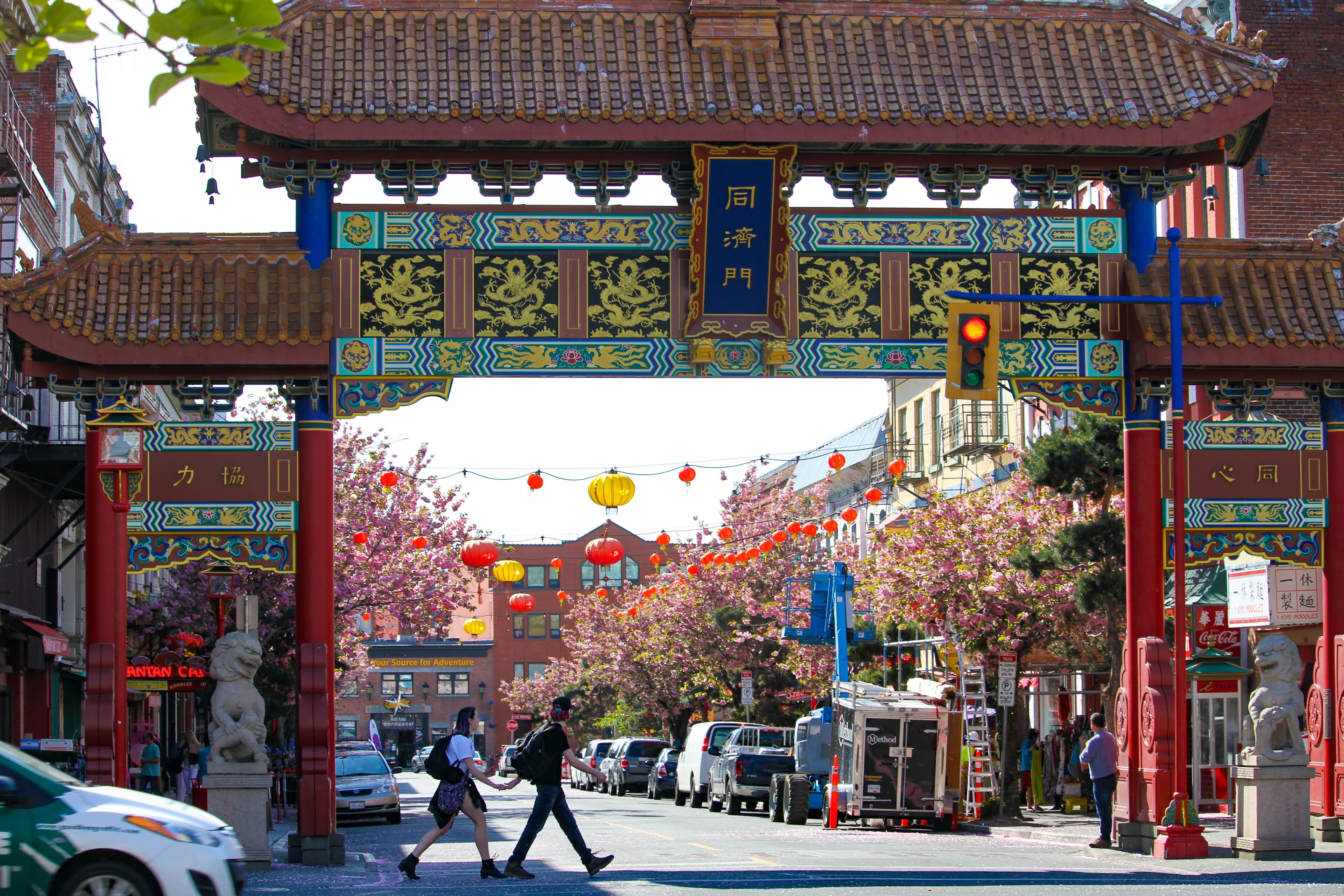 chinatown, building, real people, men, background, communication, text, motor vehicle, car, city life, british columbia, oldest, outdoor, script, street, HD Wallpaper