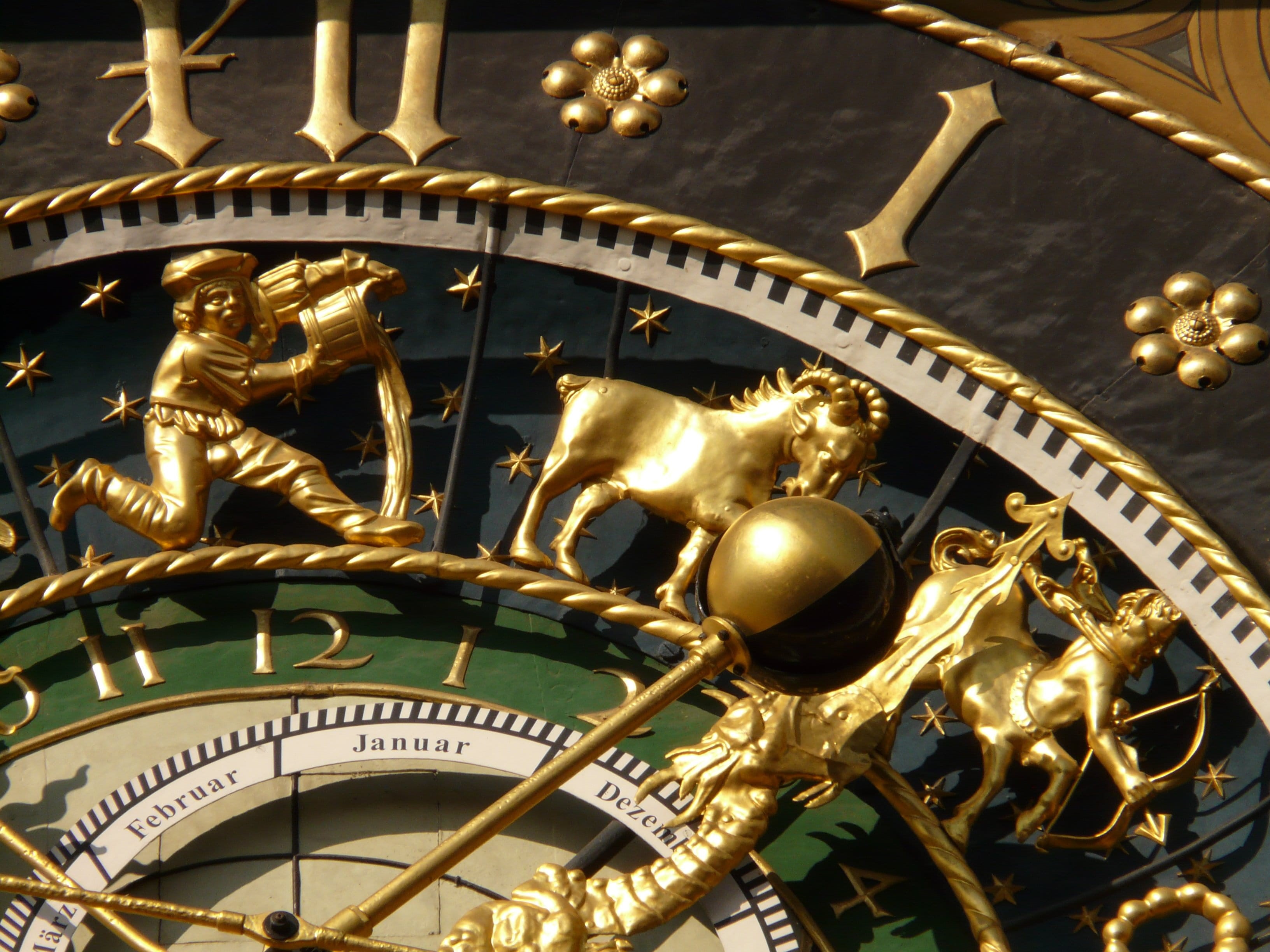 brass, no people, isaak habrecht, watchmaker, representation, clock, arts culture and entertainment, moon phases, gold, seasons, human representation, art and craft, HD Wallpaper
