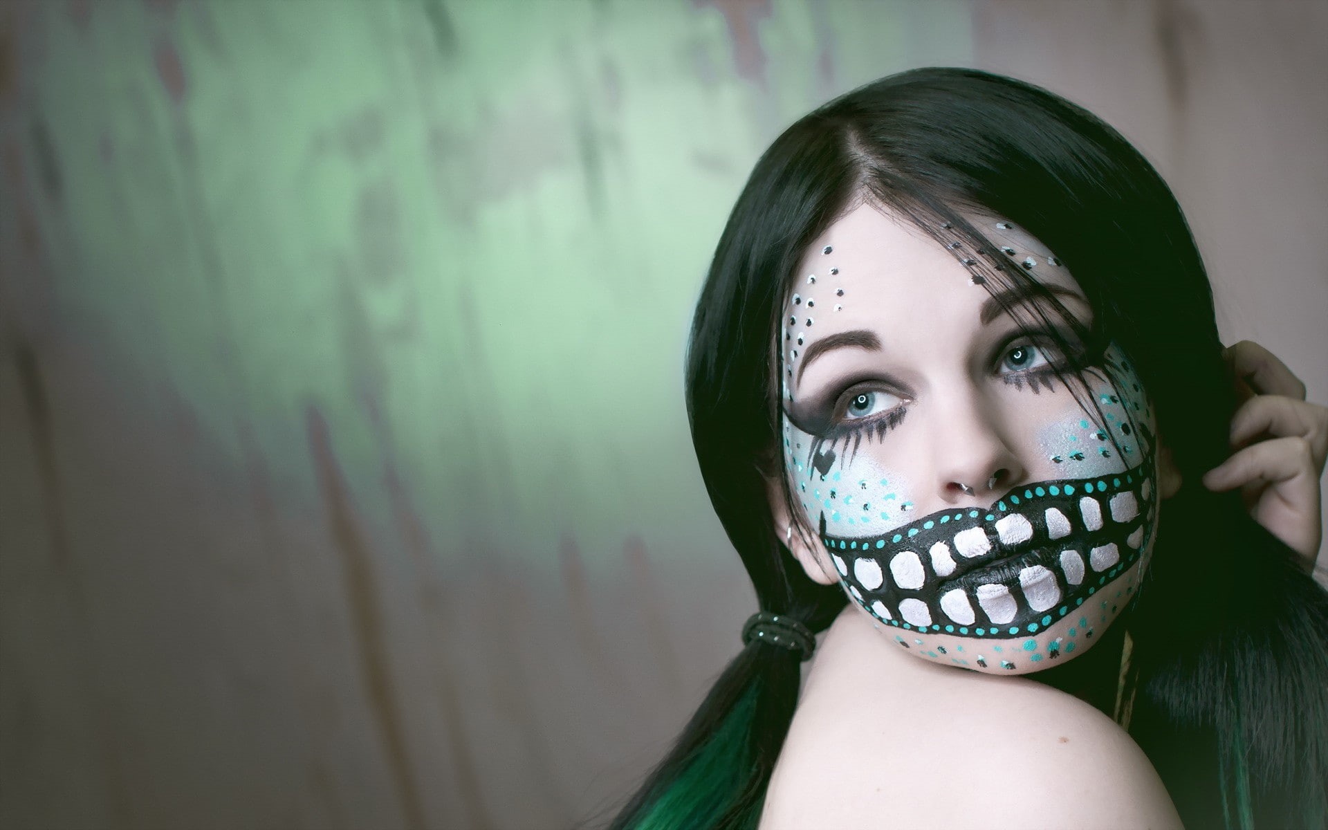 beauty, wall - building feature, one person, indoors, Dia de los Muertos, focus on foreground, women, contemplation, leisure activity, headshot, beautiful woman, HD Wallpaper