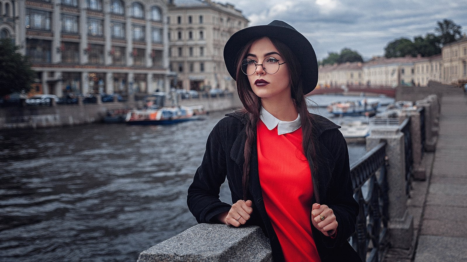 portrait, looking into the distance, young adult, clothing, coats, front view, brunette, hairstyle, standing, canal, real people, young women, women with glasses, HD Wallpaper