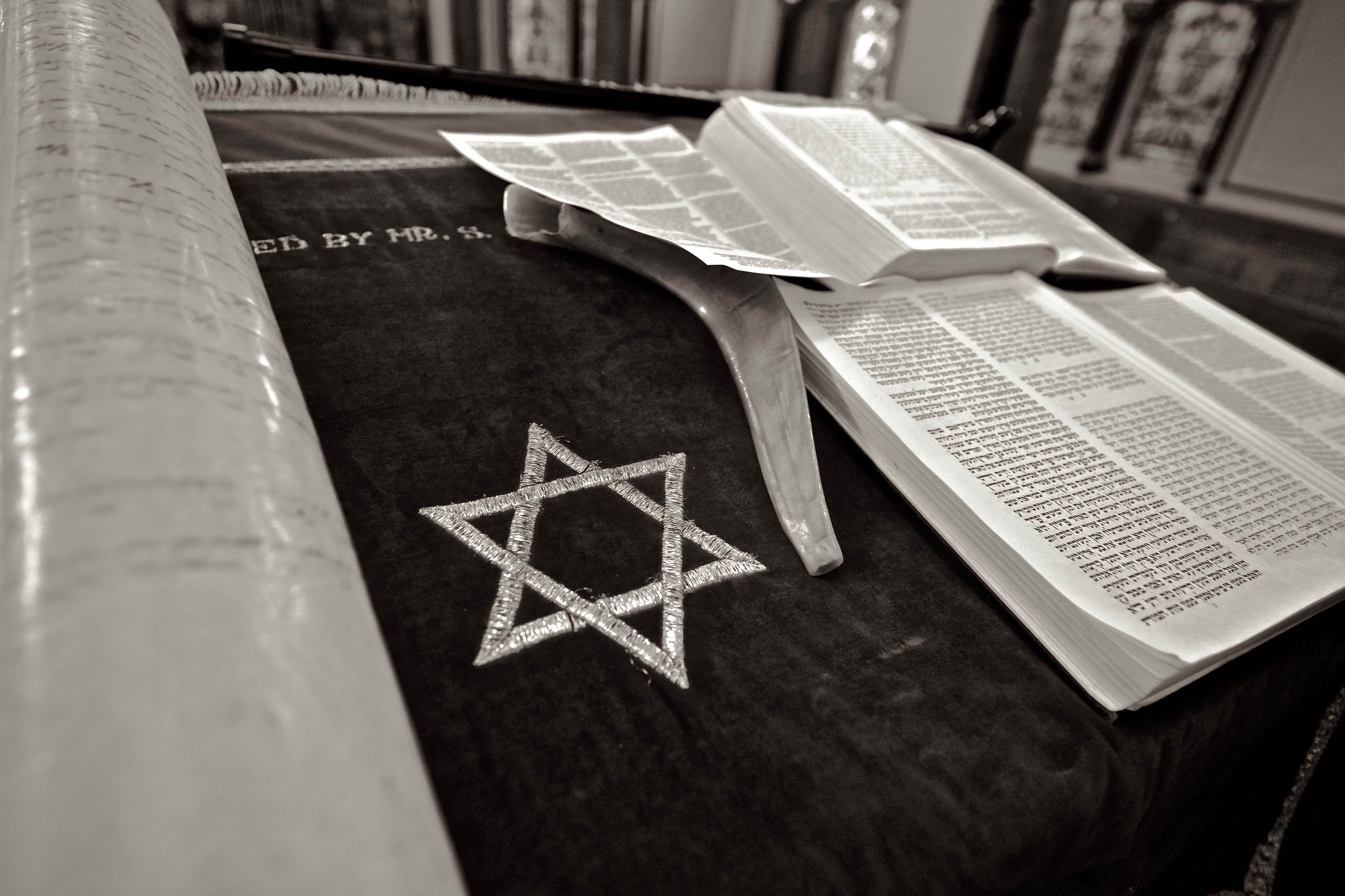 jew, synagogue, god, publication, architecture, cross, book, lk, hebrew, jewish, david, temple, symbol, holy, star of david, no people, star, hexagram, HD Wallpaper