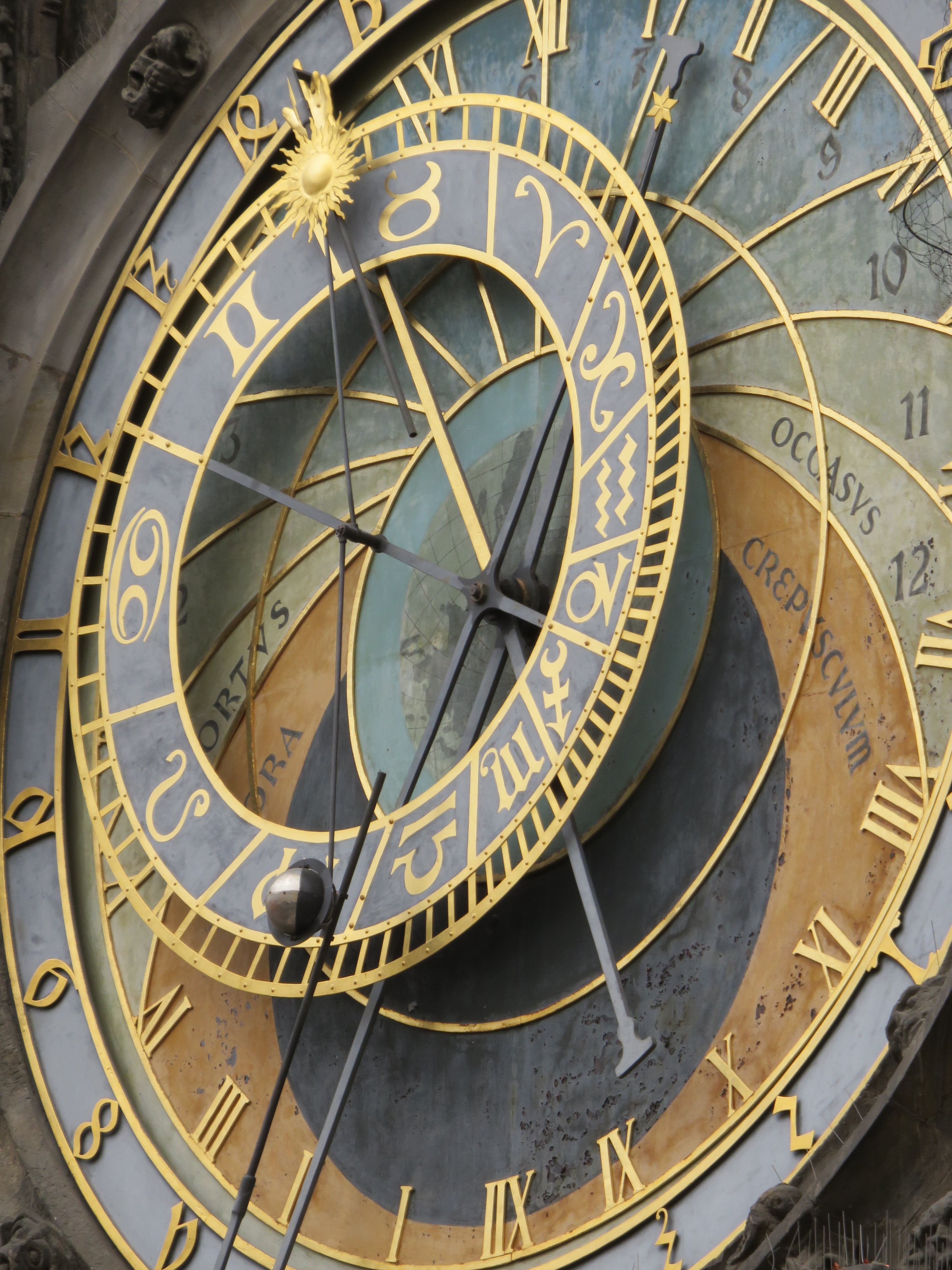 town, european, landmark, sightseeing, famous, the past, travel destinations, space, ornate, roman numeral, old, medieval, astronomy, tower, astrology Sign, Phone HD Wallpaper